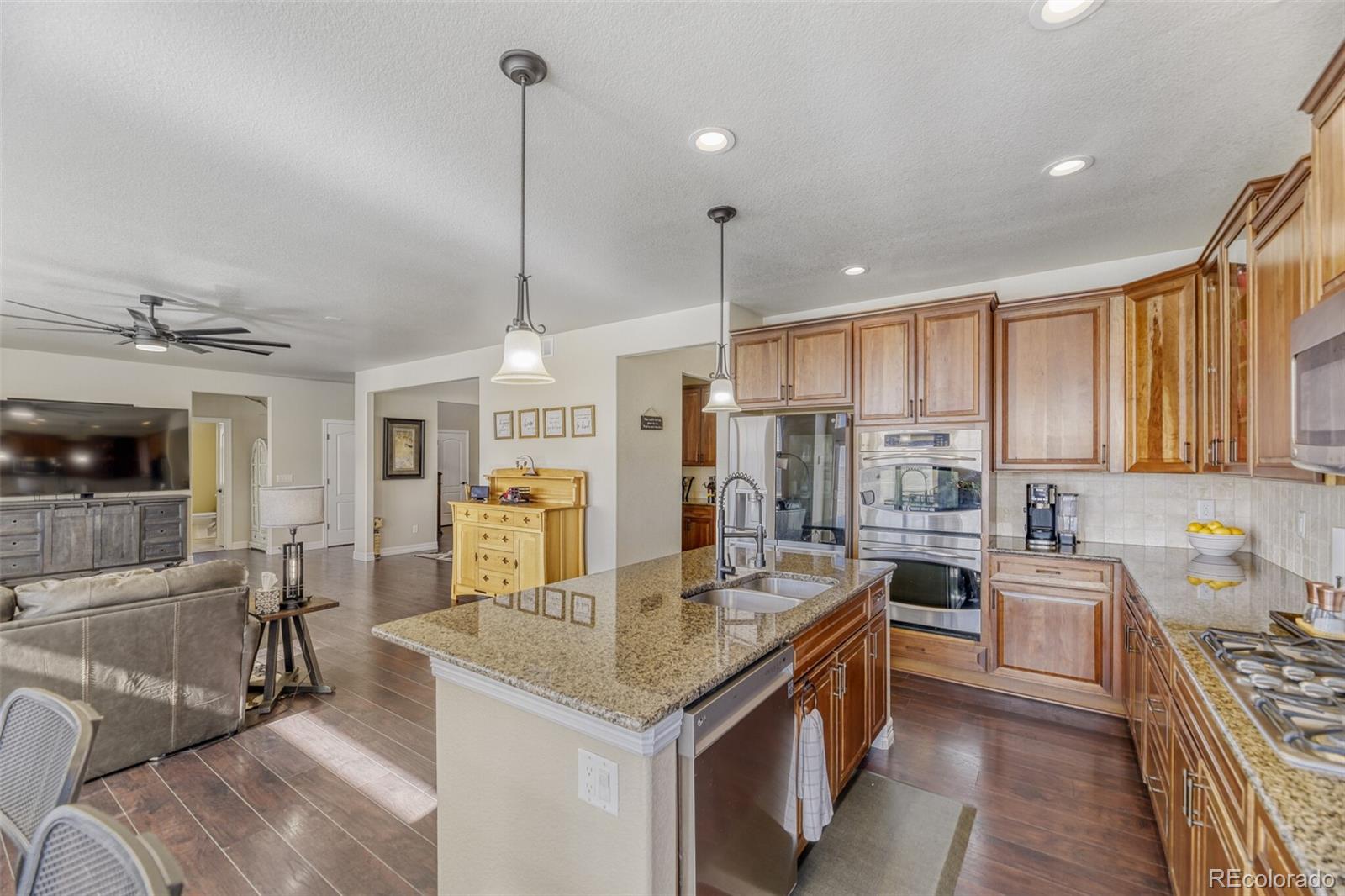 MLS Image #5 for 8247 s country club parkway,aurora, Colorado