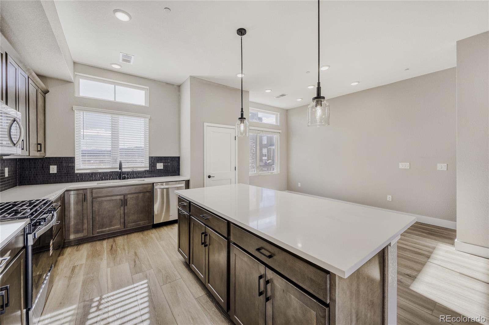MLS Image #8 for 15514 w washburn avenue,lakewood, Colorado