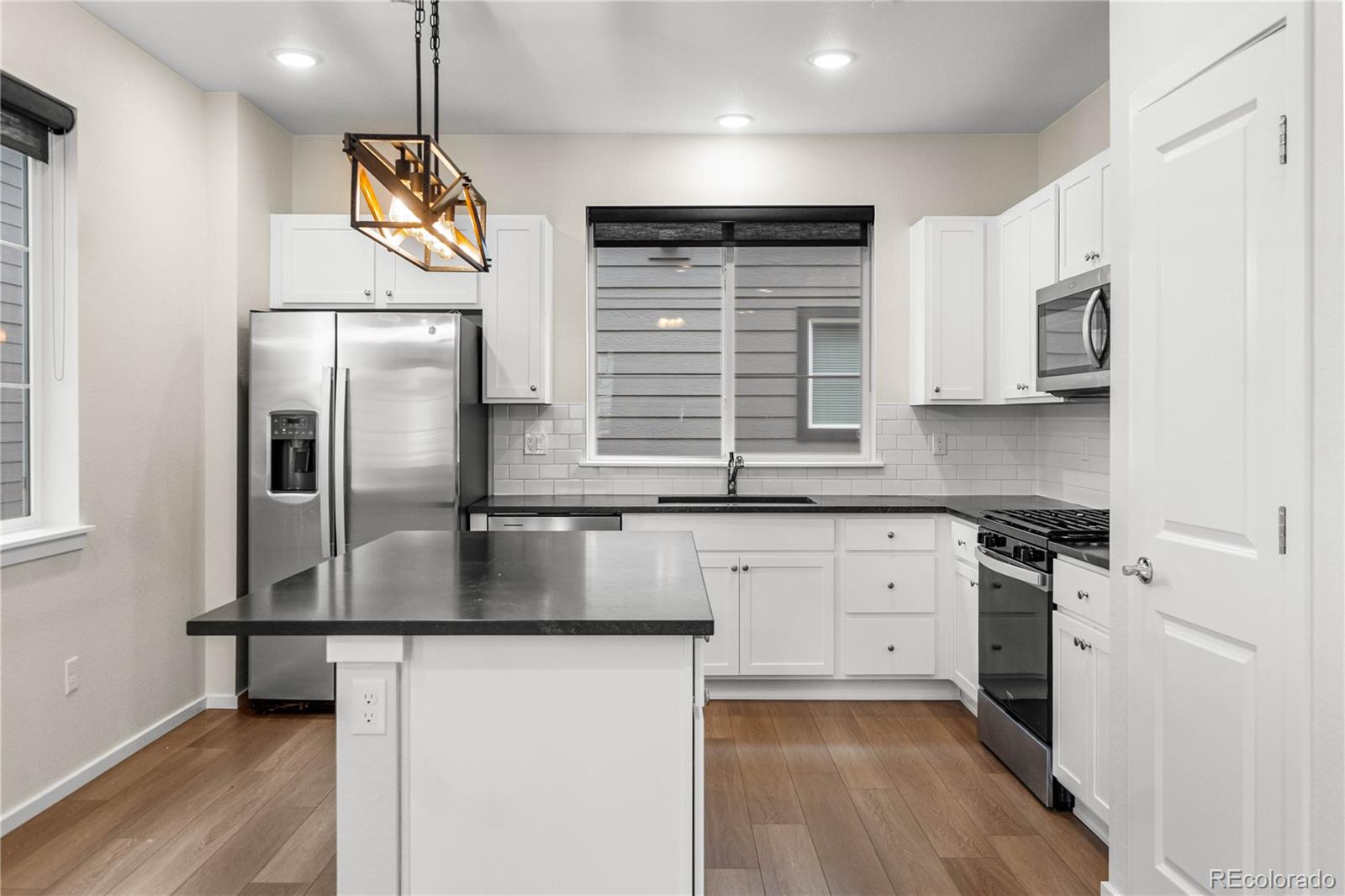 MLS Image #11 for 23630 e 41st avenue,aurora, Colorado