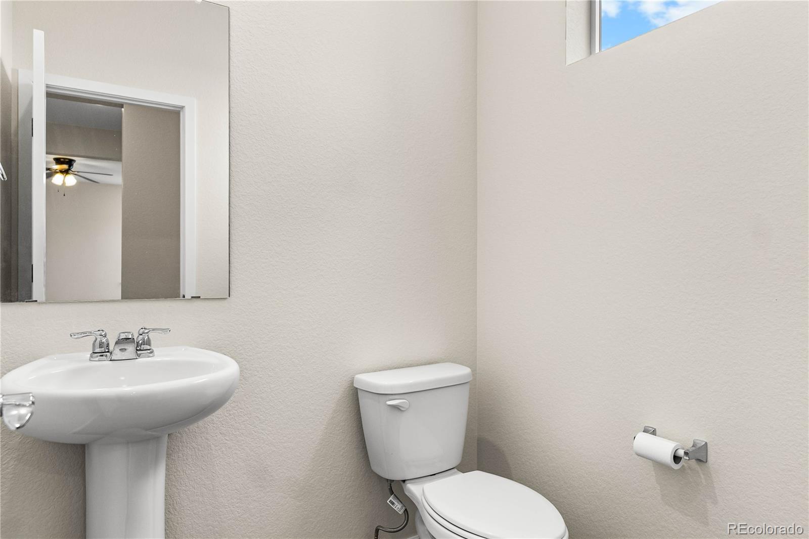 MLS Image #15 for 23630 e 41st avenue,aurora, Colorado