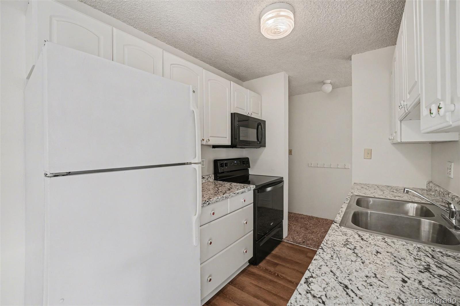 MLS Image #3 for 10211  ura lane,thornton, Colorado