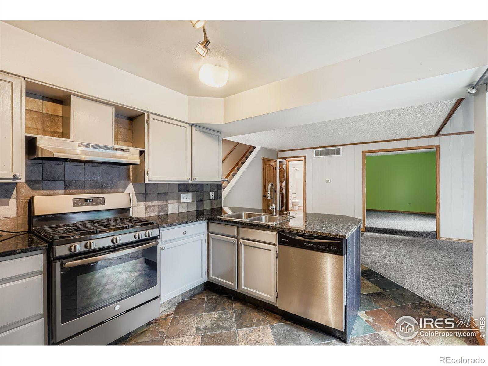 MLS Image #5 for 2469 s xanadu way,aurora, Colorado