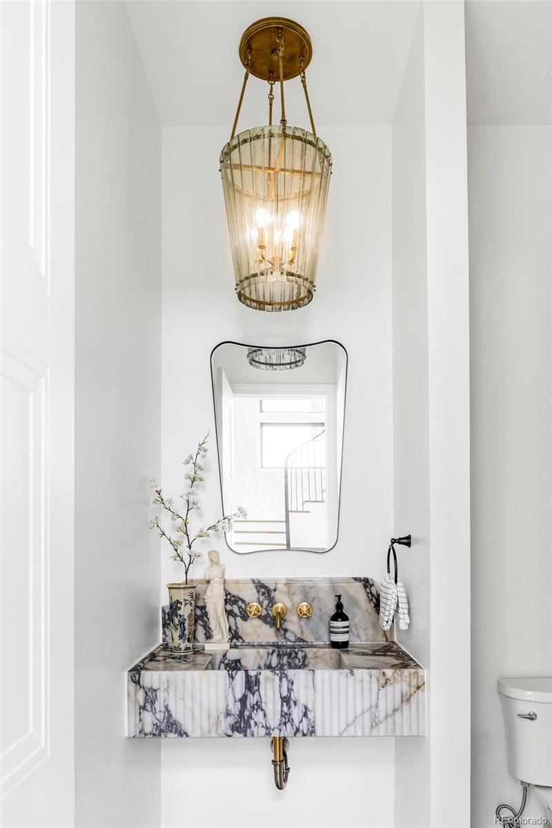 MLS Image #15 for 1059 s york street,denver, Colorado