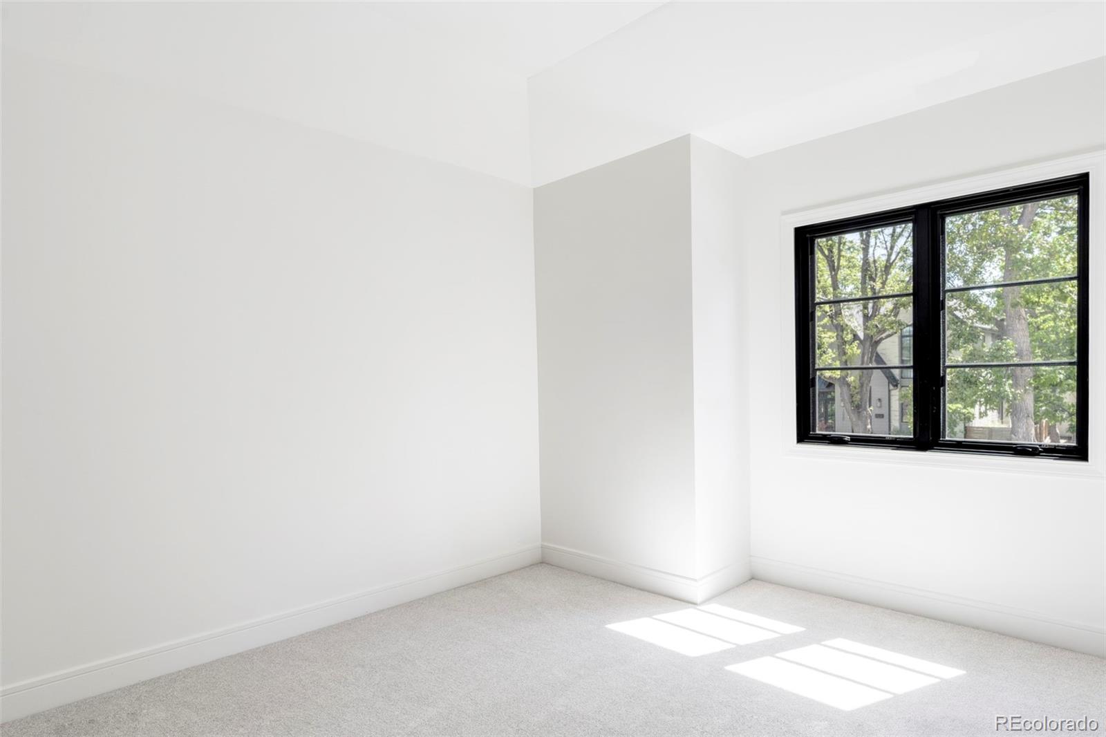 MLS Image #26 for 1059 s york street,denver, Colorado