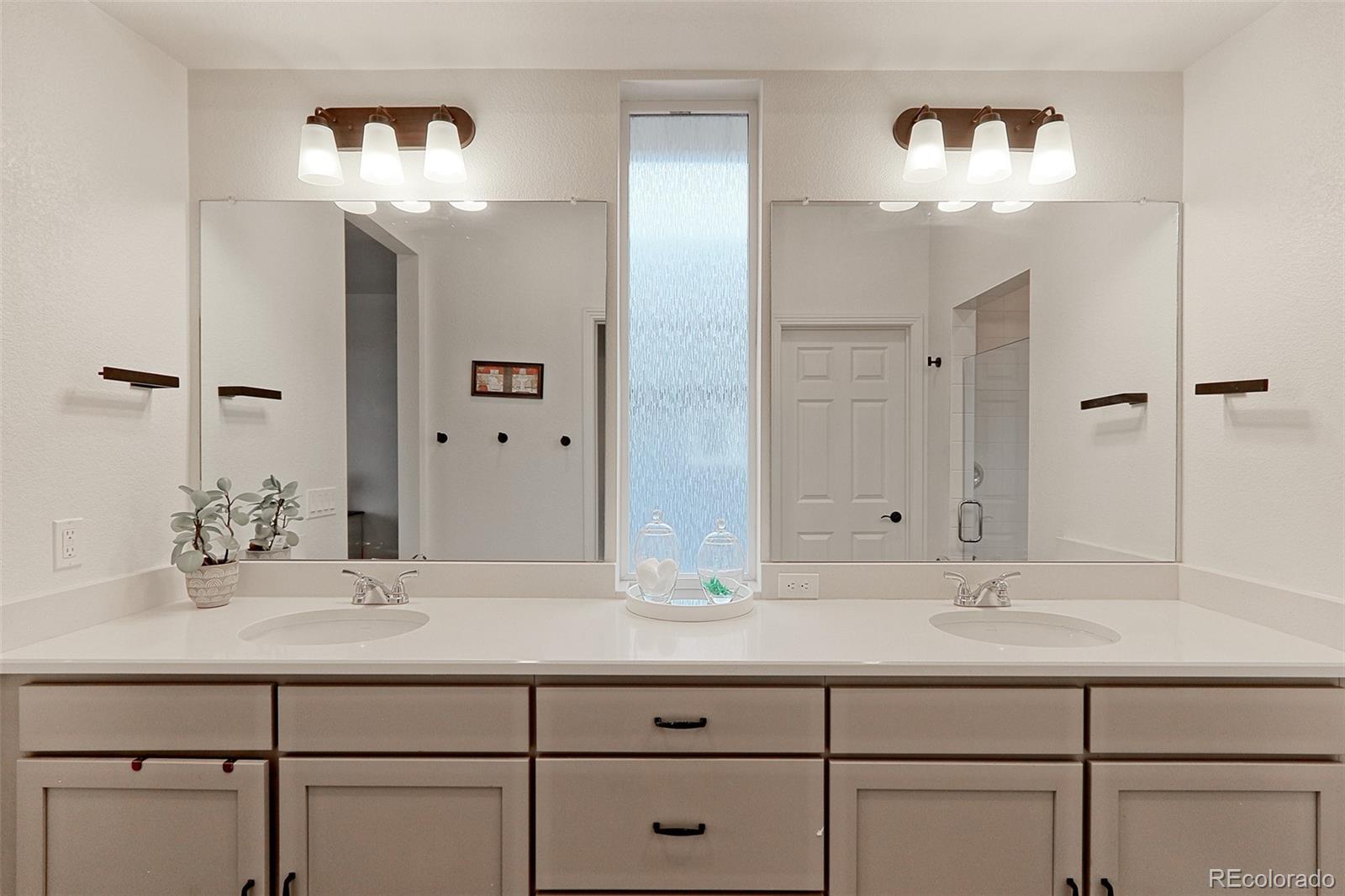 MLS Image #14 for 4435 n picadilly court,aurora, Colorado