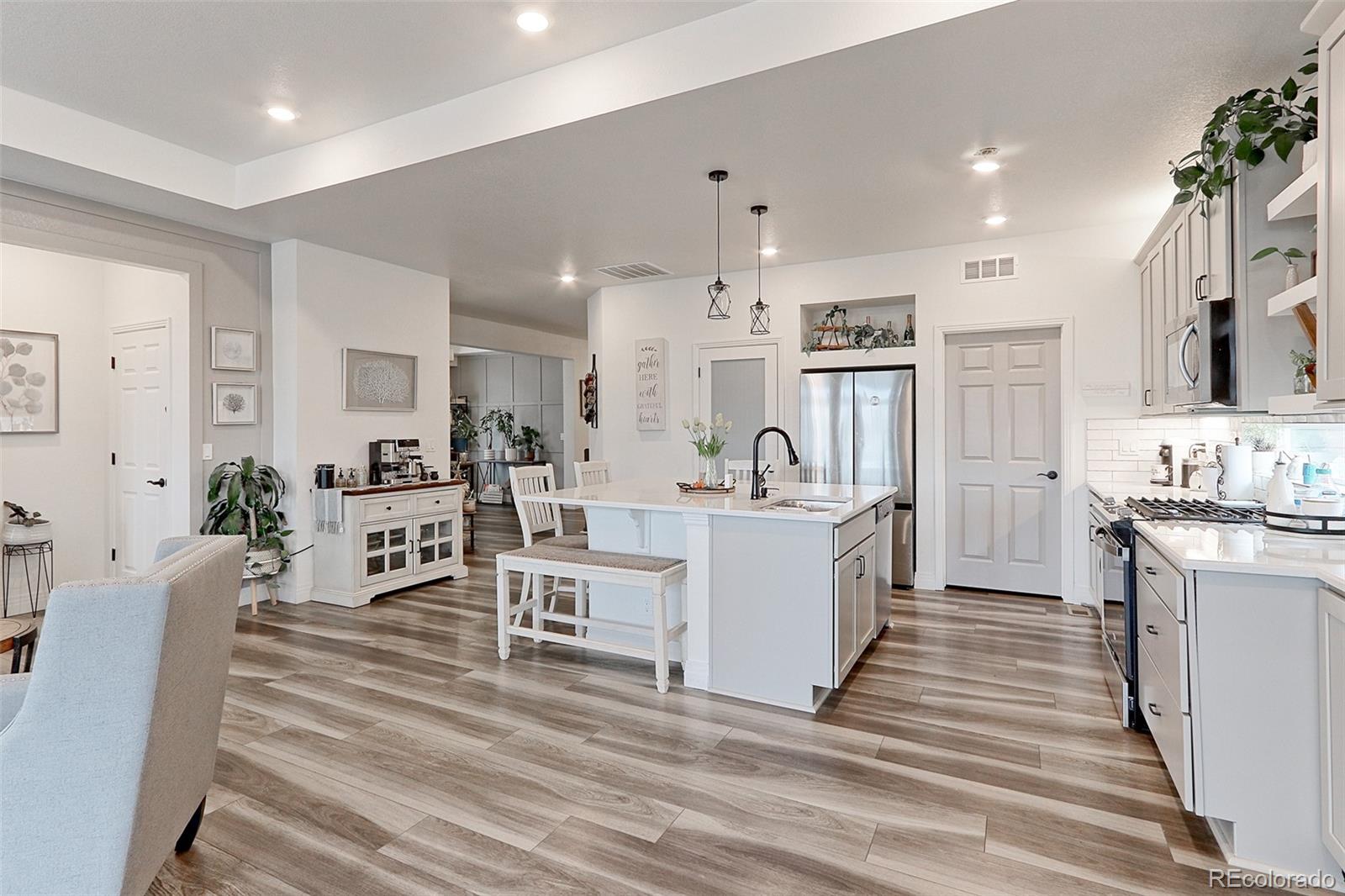 MLS Image #5 for 4435 n picadilly court,aurora, Colorado