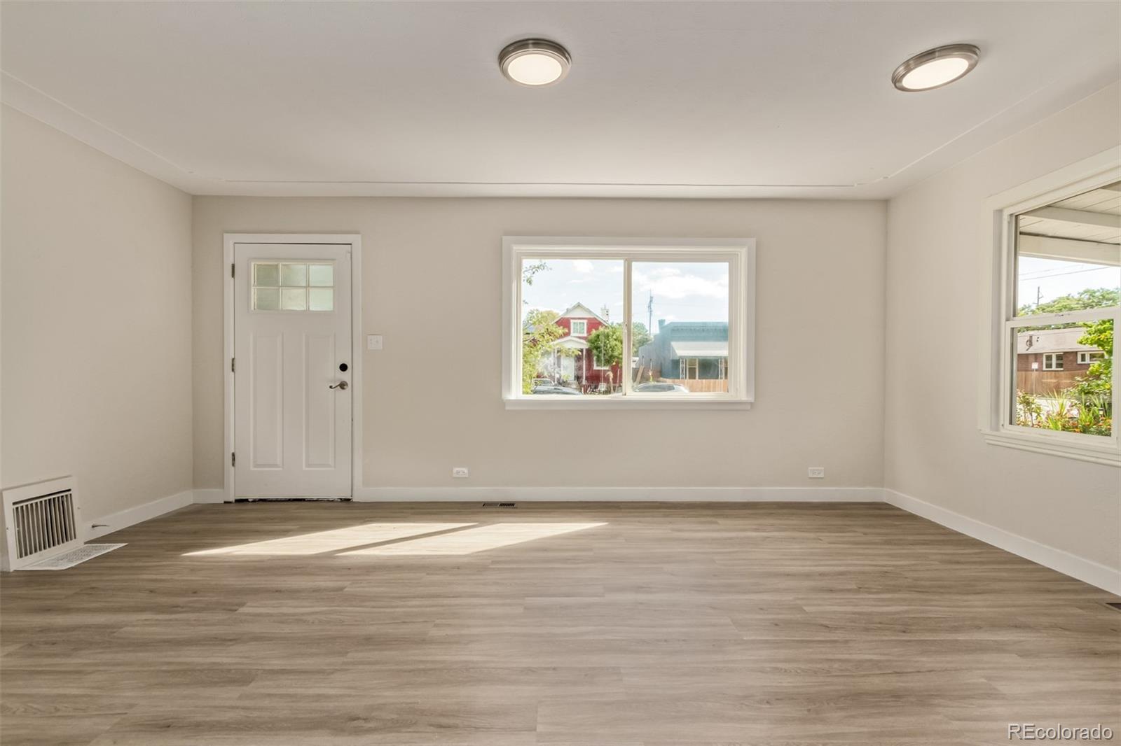 MLS Image #7 for 4415  milwaukee street,denver, Colorado