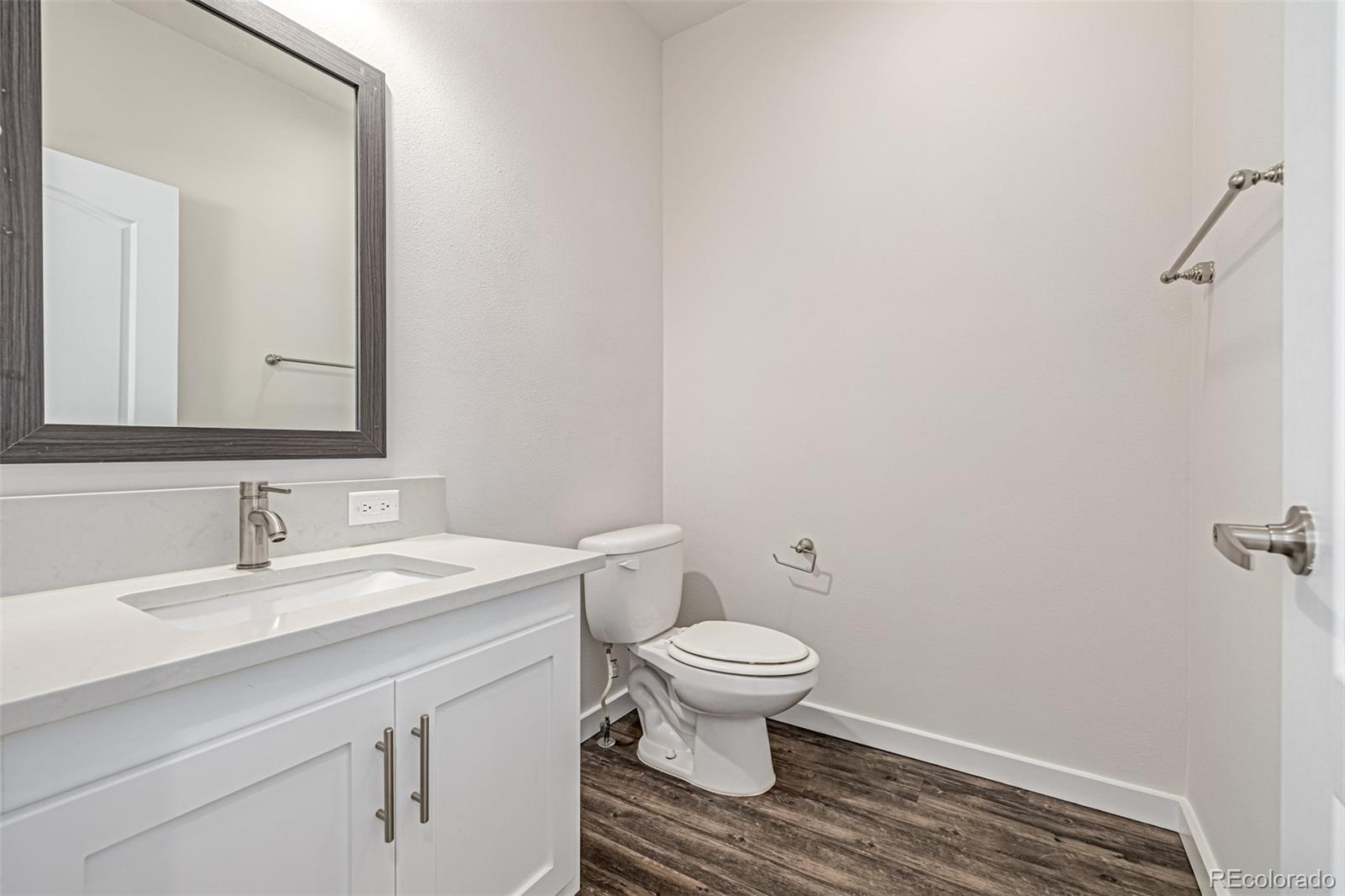 MLS Image #15 for 2858 s delaware street,englewood, Colorado
