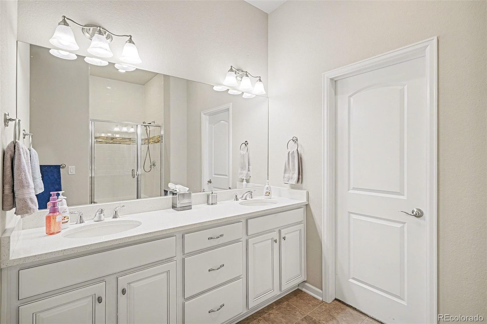 MLS Image #12 for 22596 e glidden drive,aurora, Colorado