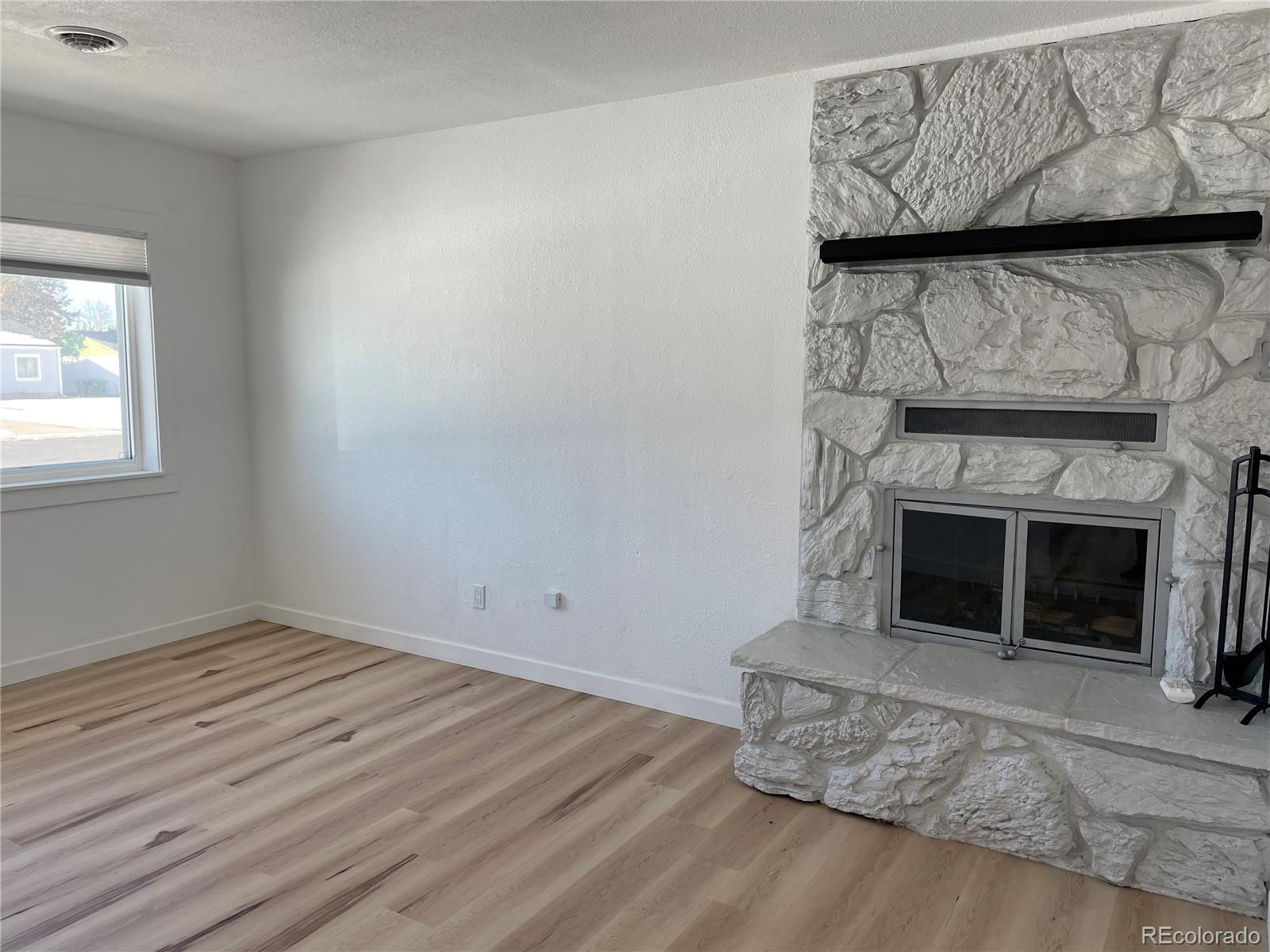 MLS Image #14 for 5262 e dartmouth avenue,denver, Colorado