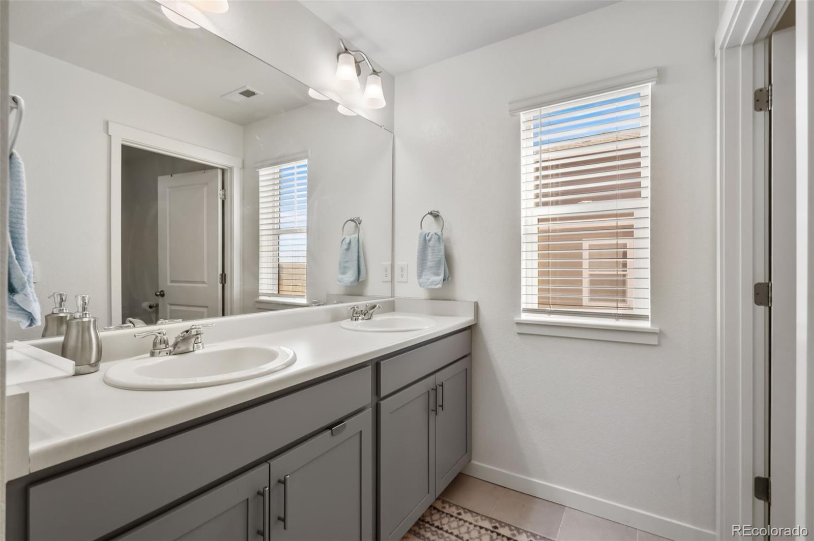 MLS Image #18 for 7427 e 159th place,thornton, Colorado
