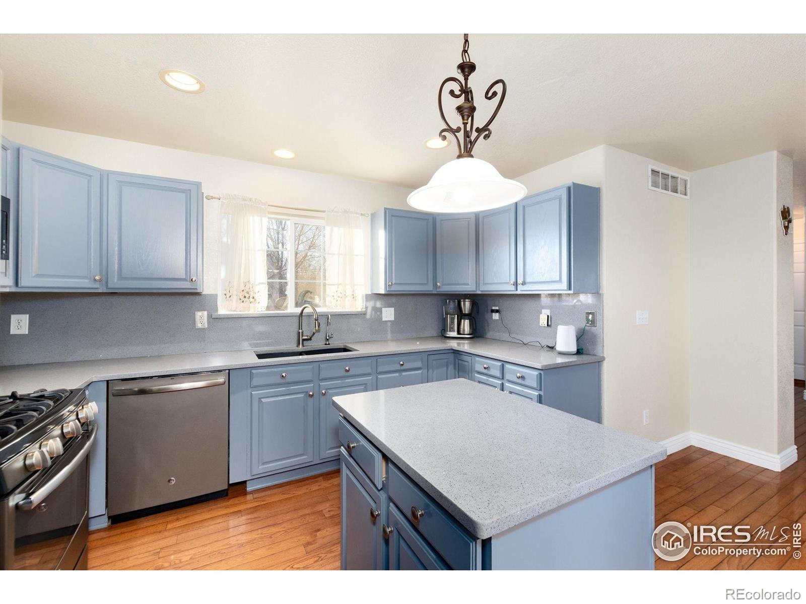 MLS Image #11 for 907  sanctuary circle,longmont, Colorado