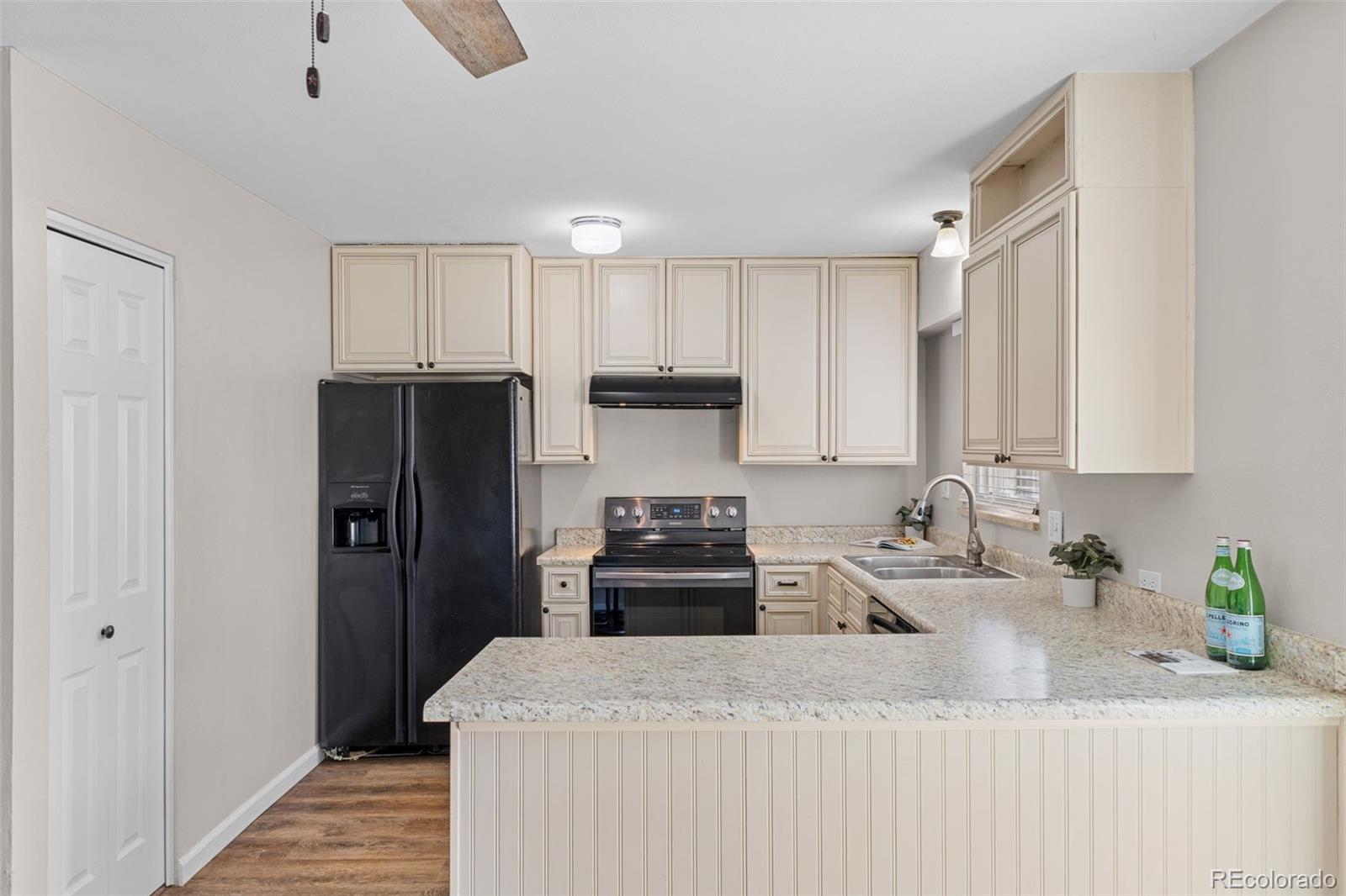 MLS Image #11 for 4621 s lowell boulevard ,denver, Colorado