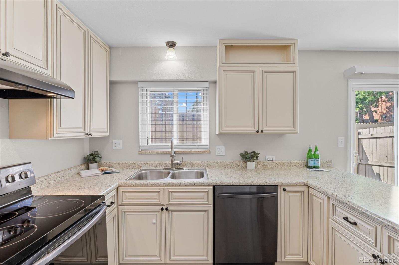 MLS Image #12 for 4621 s lowell boulevard ,denver, Colorado