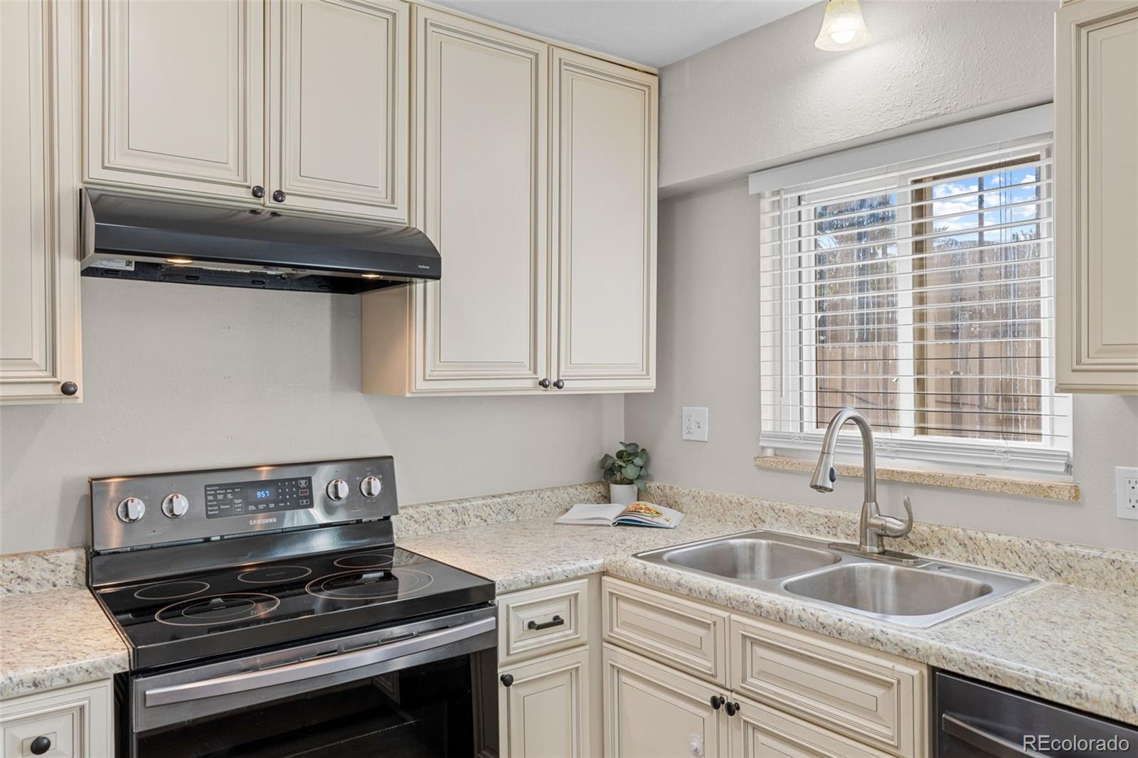 MLS Image #14 for 4621 s lowell boulevard ,denver, Colorado