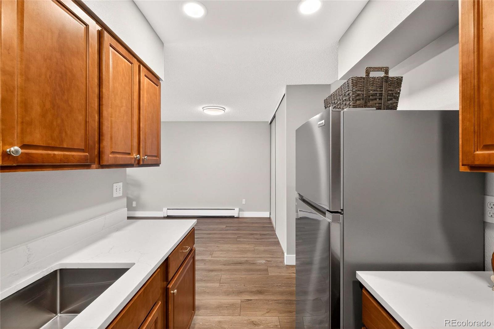 MLS Image #12 for 4110  hale parkway,denver, Colorado