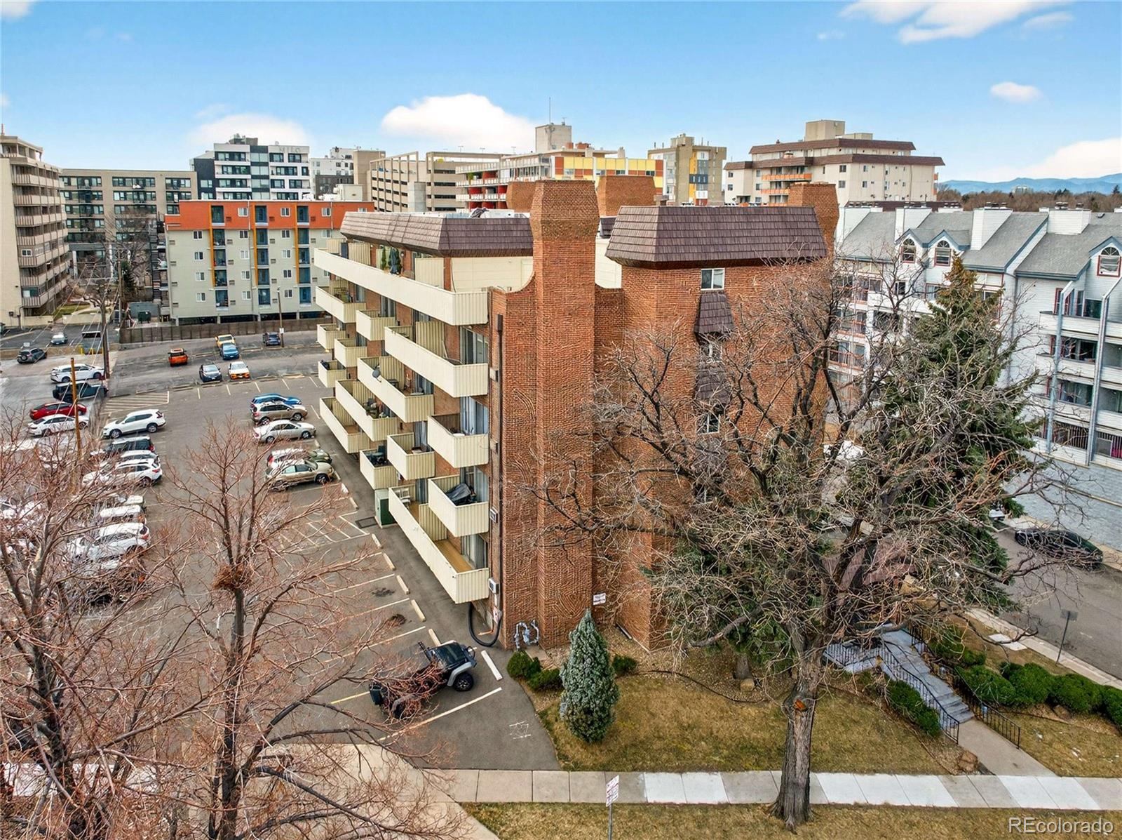 MLS Image #33 for 4110  hale parkway,denver, Colorado