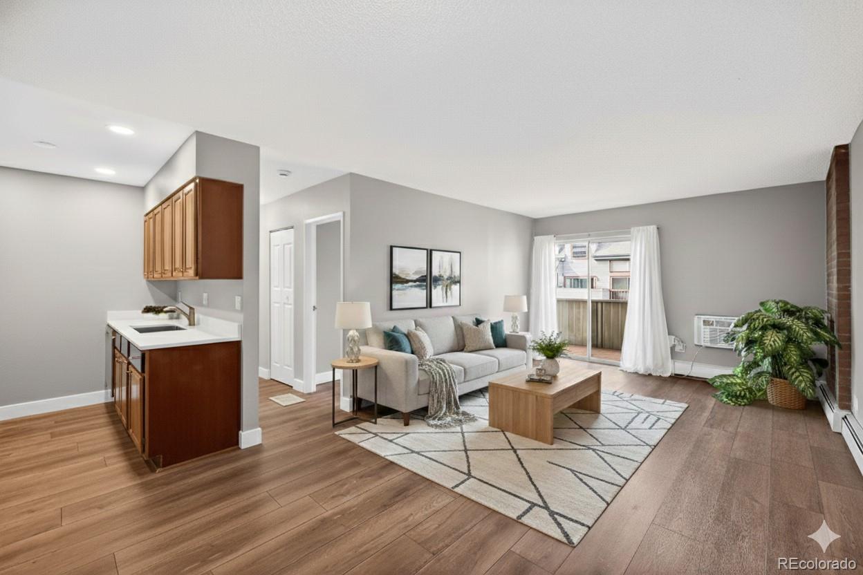 MLS Image #5 for 4110  hale parkway,denver, Colorado