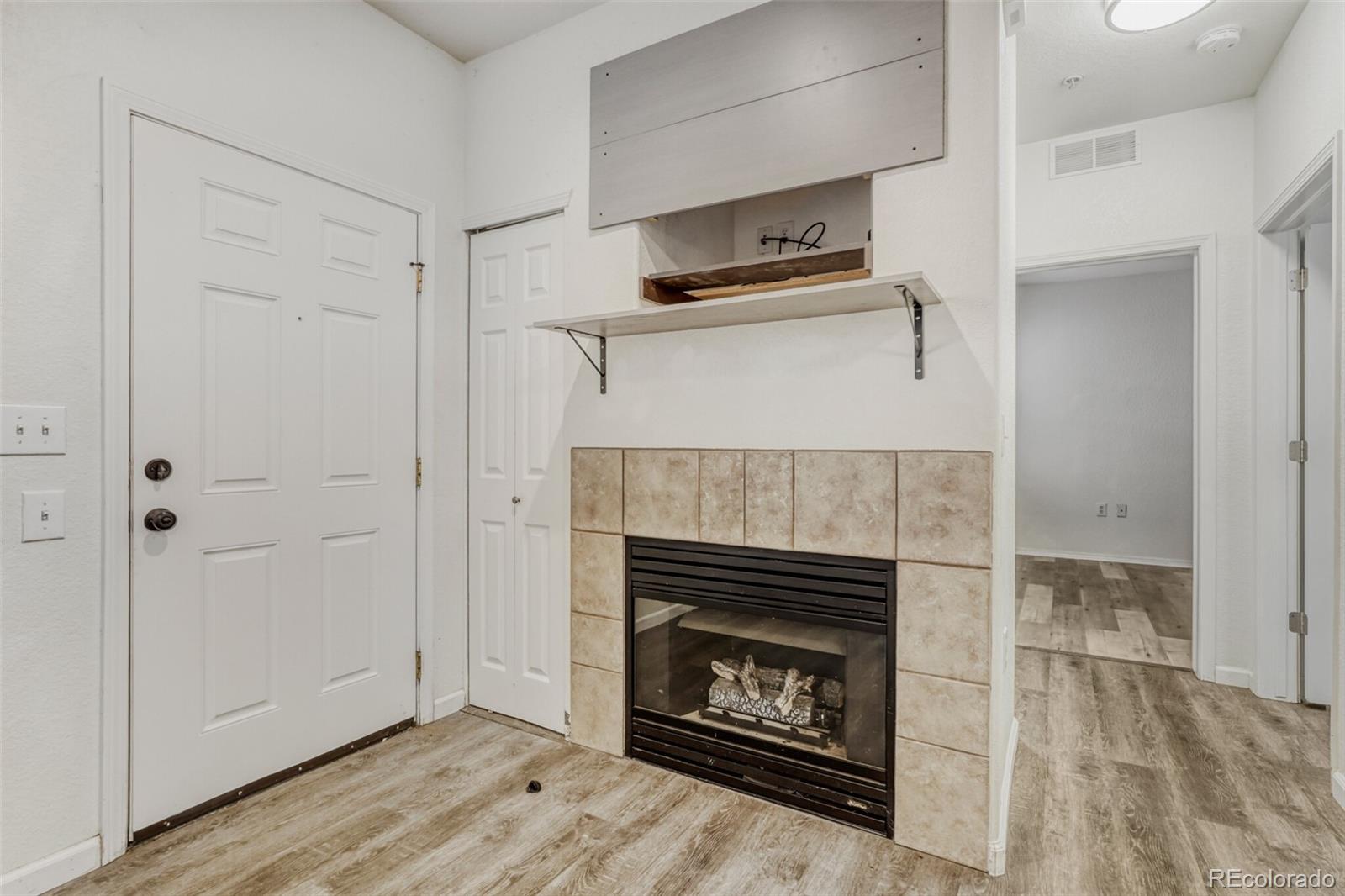 MLS Image #5 for 16312 e fremont avenue 2,aurora, Colorado