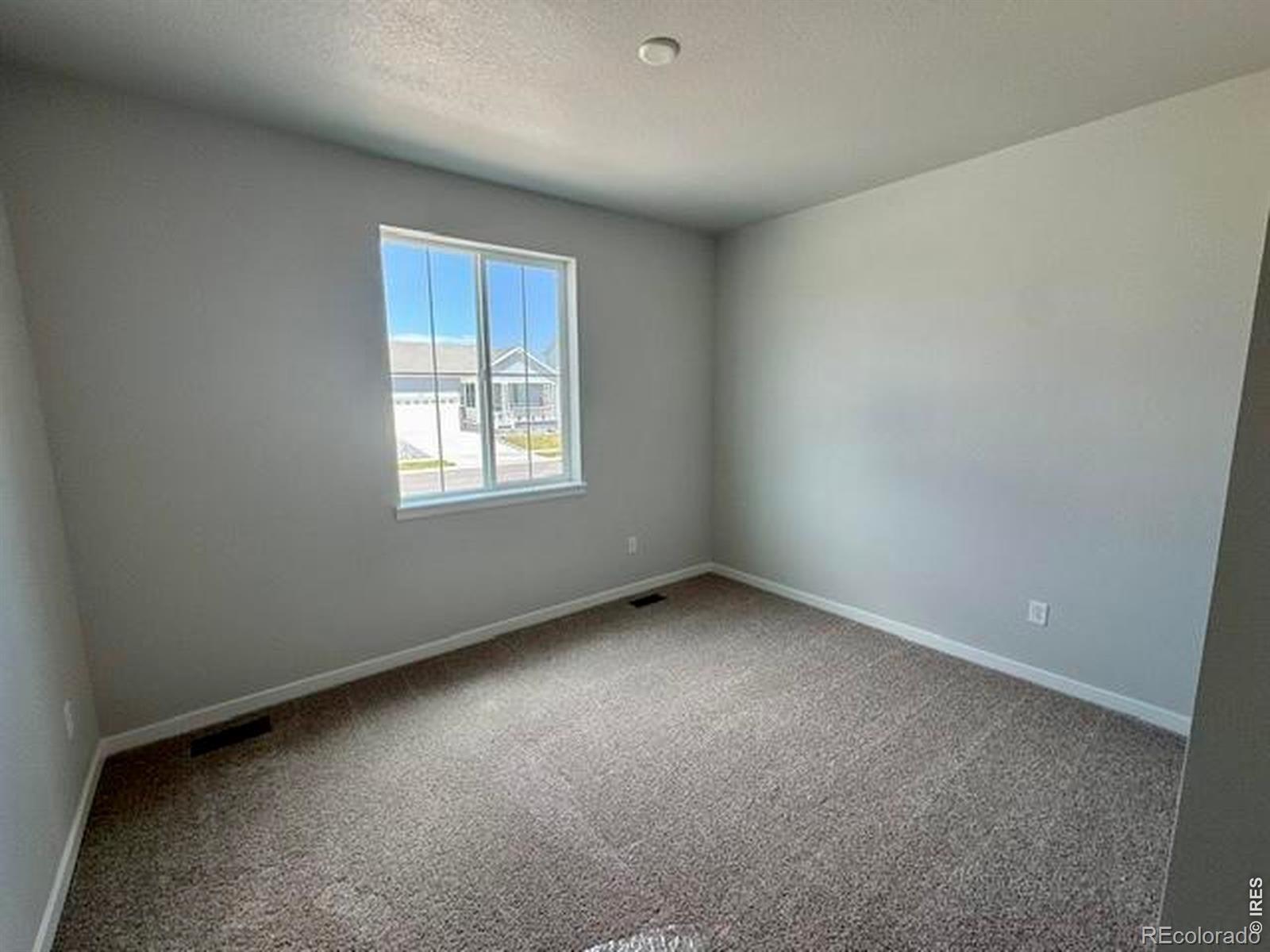 MLS Image #4 for 827  mesic lane,windsor, Colorado