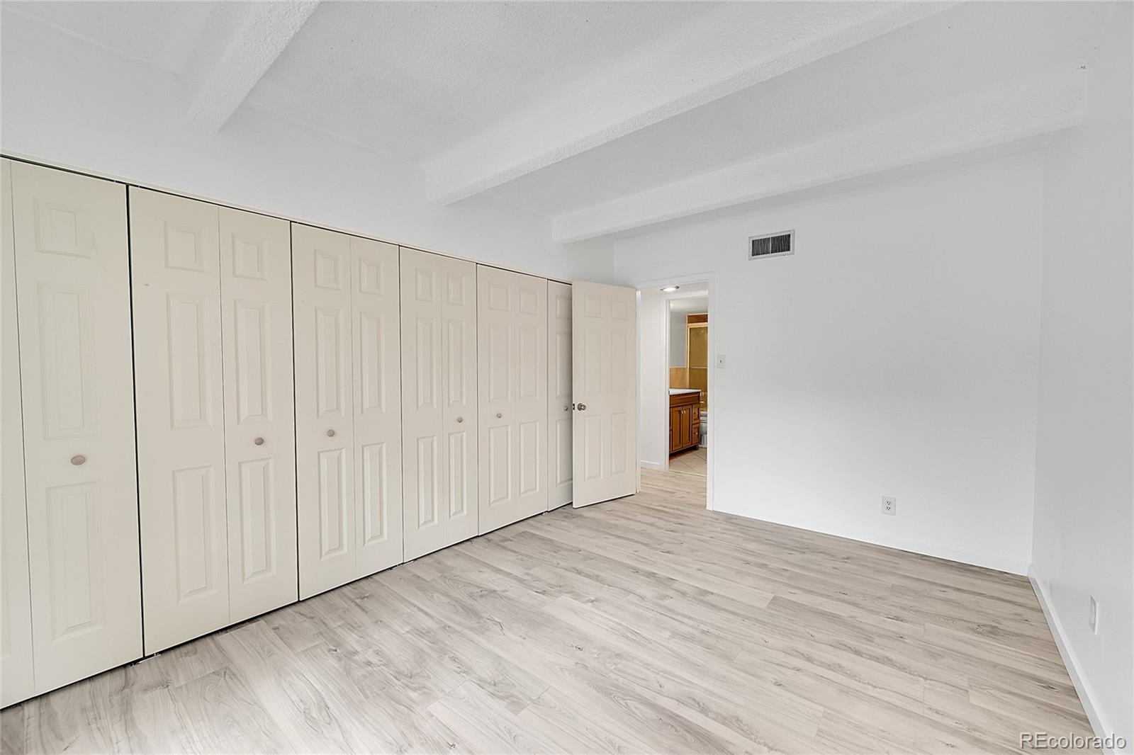 MLS Image #16 for 2525 s dayton way,denver, Colorado