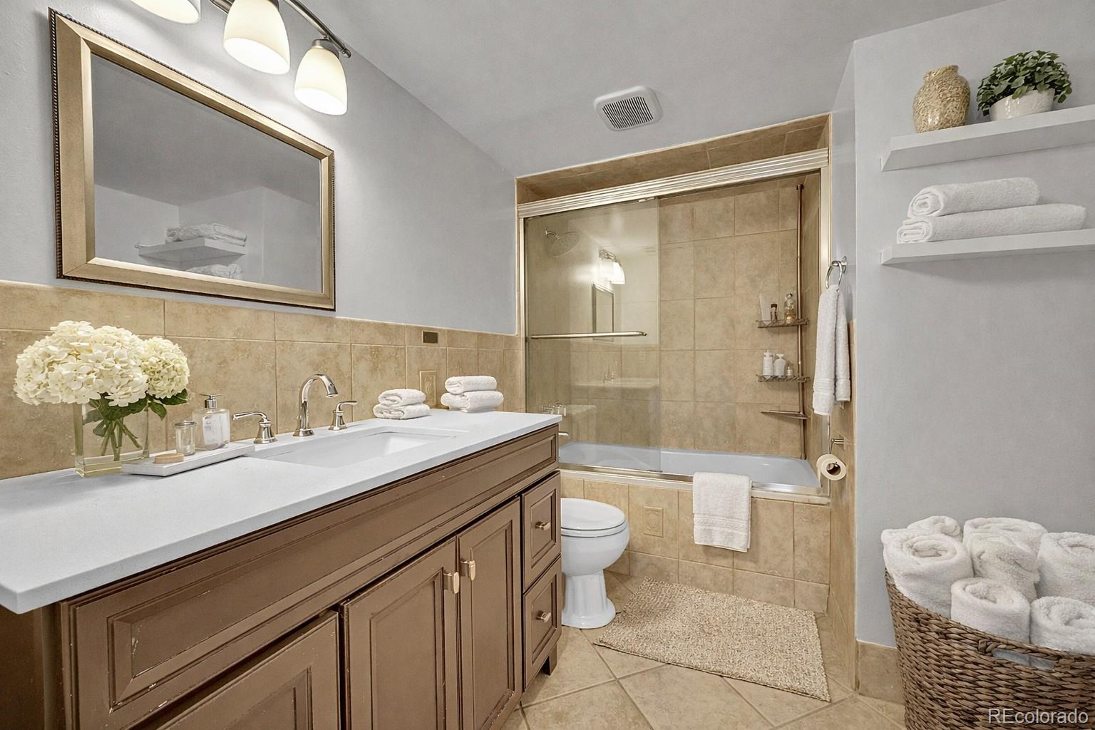 MLS Image #4 for 2525 s dayton way,denver, Colorado