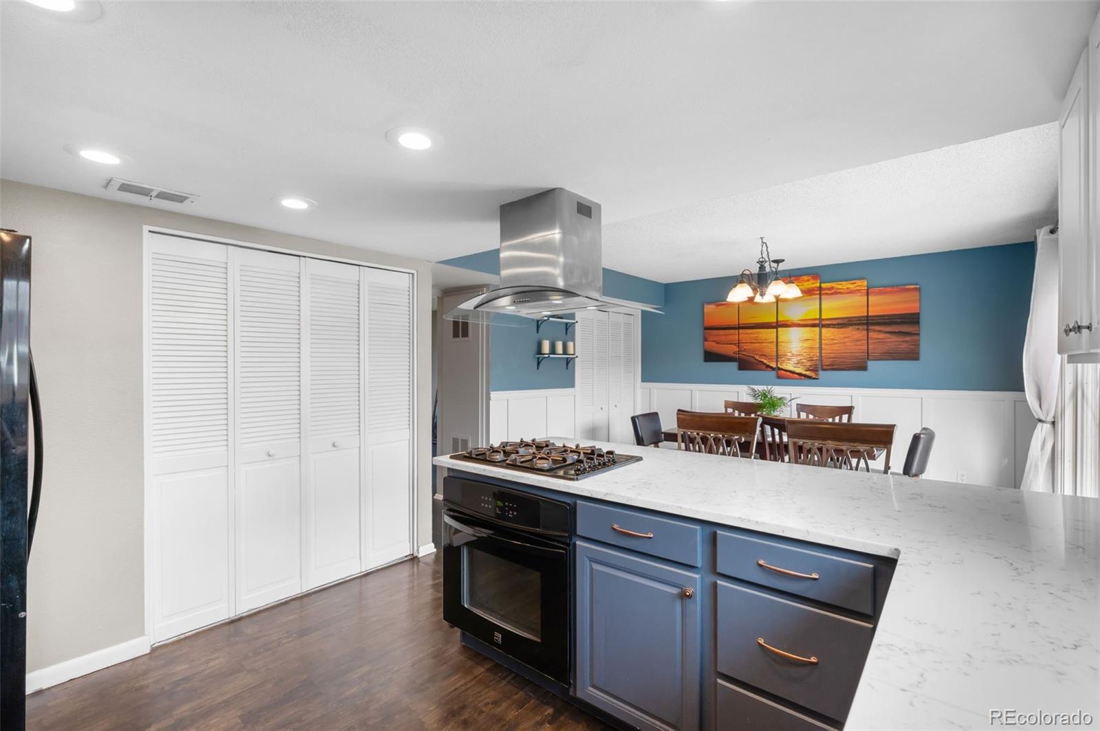 MLS Image #11 for 9055 e nassau avenue,denver, Colorado