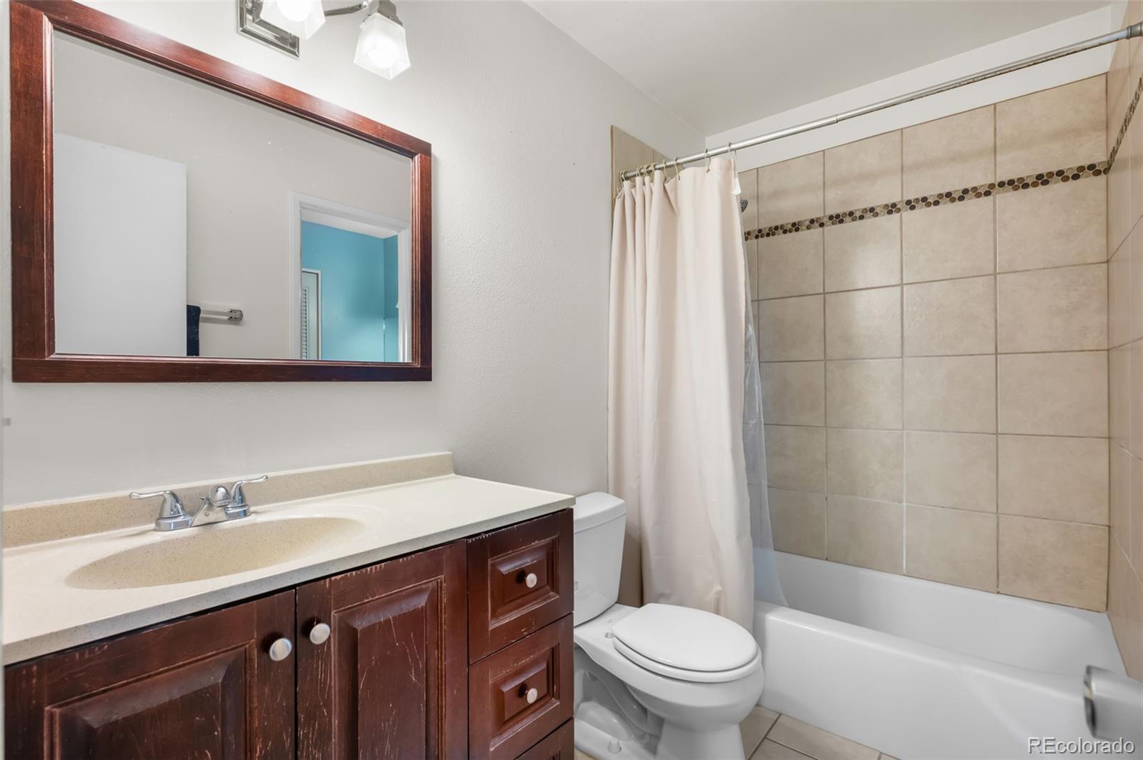 MLS Image #15 for 9055 e nassau avenue,denver, Colorado