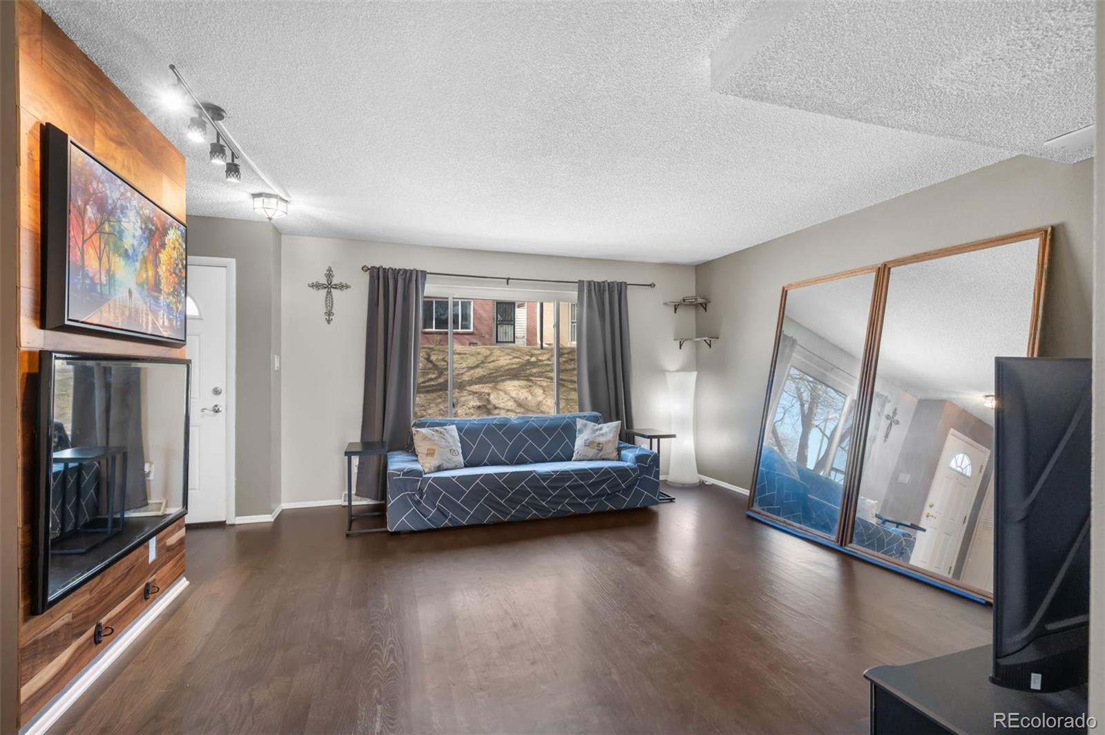 MLS Image #3 for 9055 e nassau avenue,denver, Colorado