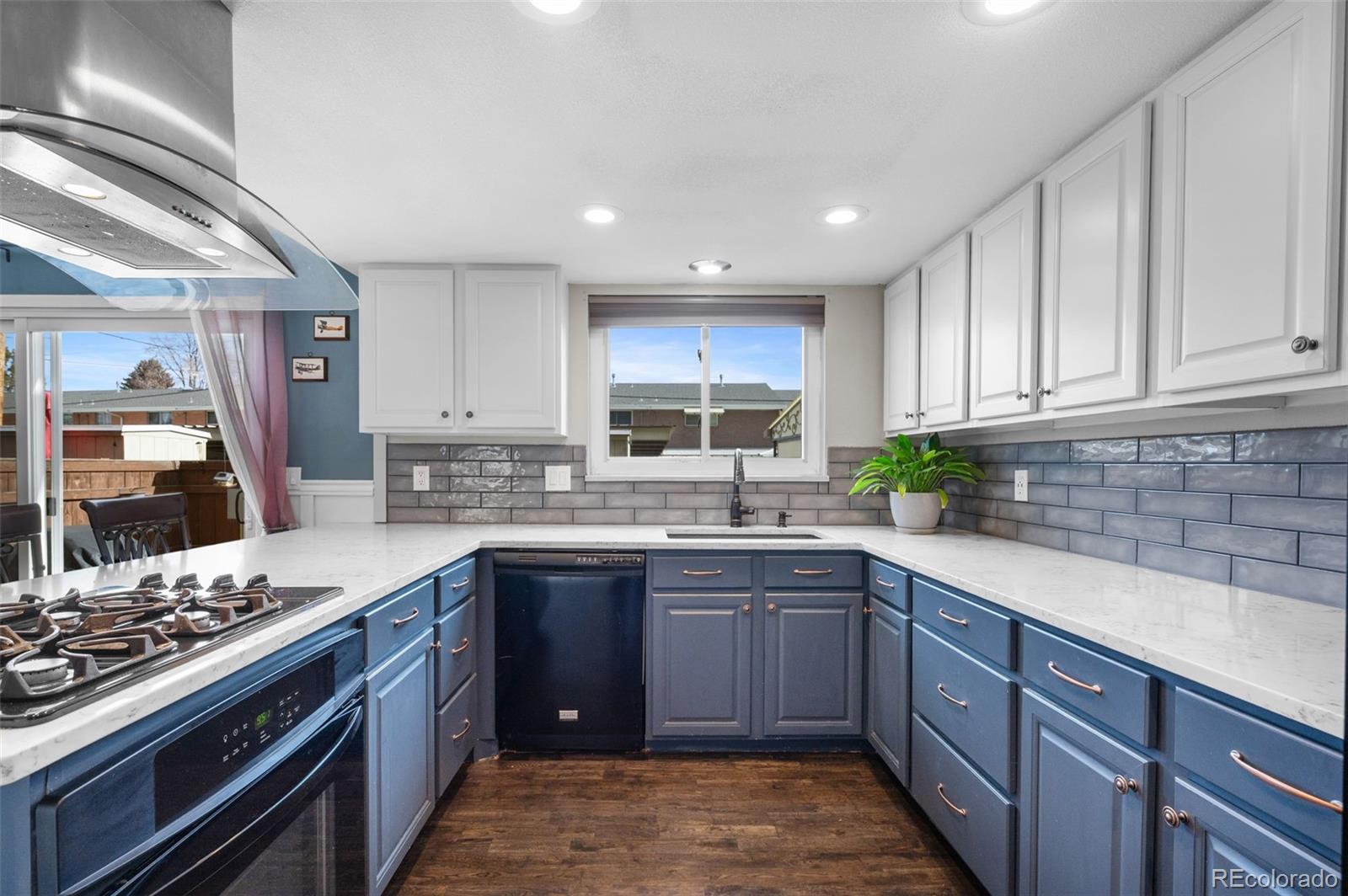 MLS Image #5 for 9055 e nassau avenue,denver, Colorado