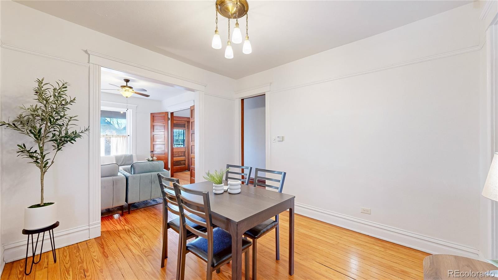 MLS Image #11 for 39 s grant street,denver, Colorado