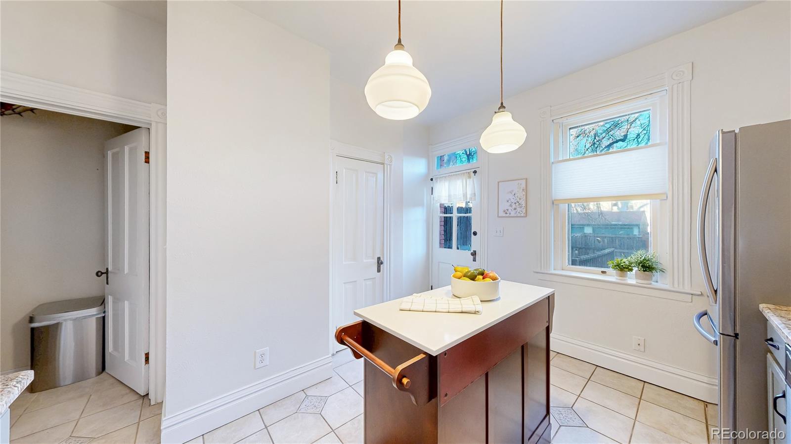 MLS Image #13 for 39 s grant street,denver, Colorado
