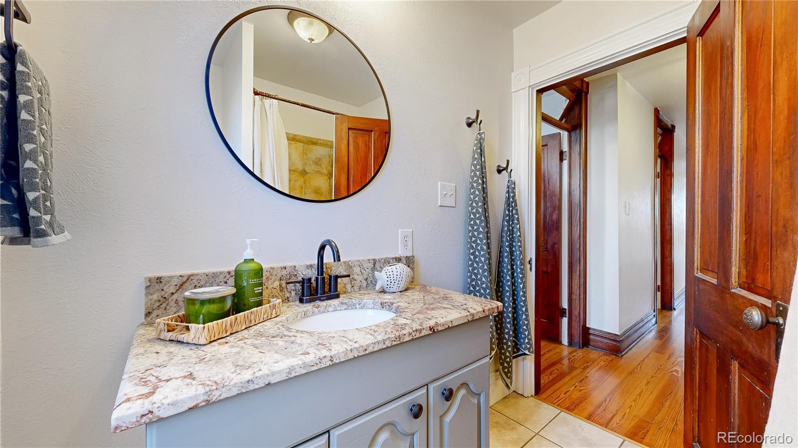 MLS Image #16 for 39 s grant street,denver, Colorado