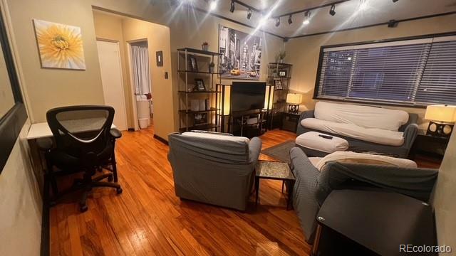 MLS Image #5 for 1101  bellaire street 202,denver, Colorado