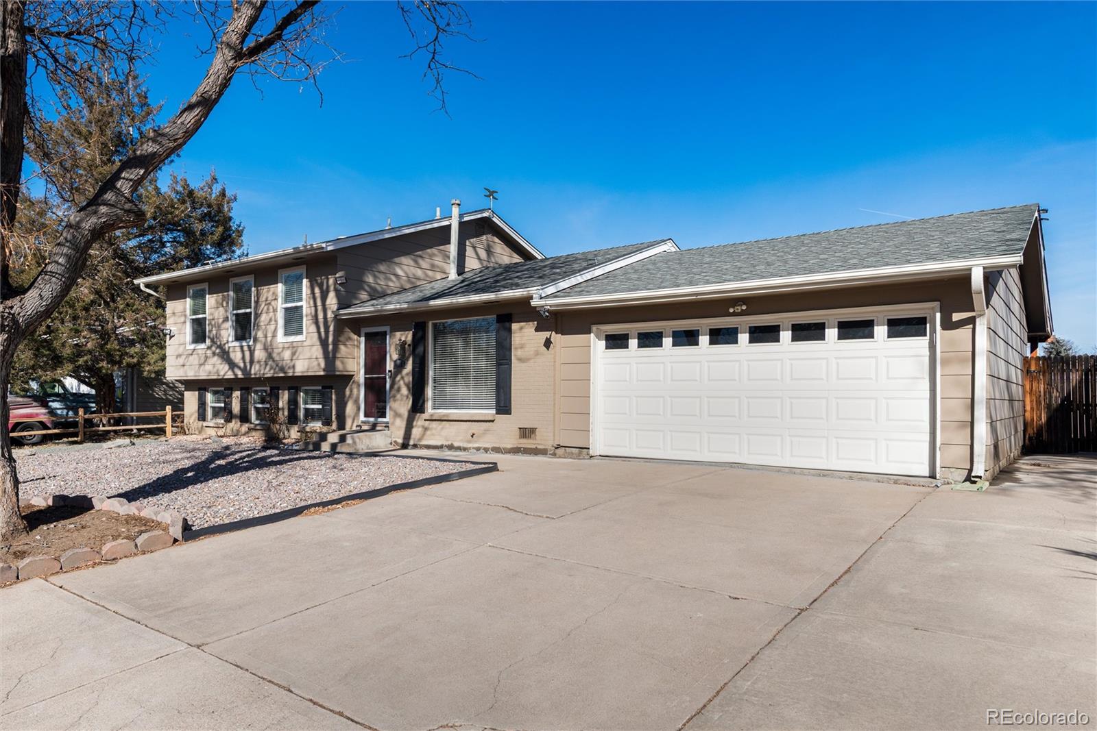 MLS Image #4 for 2118 s mobile way ,aurora, Colorado