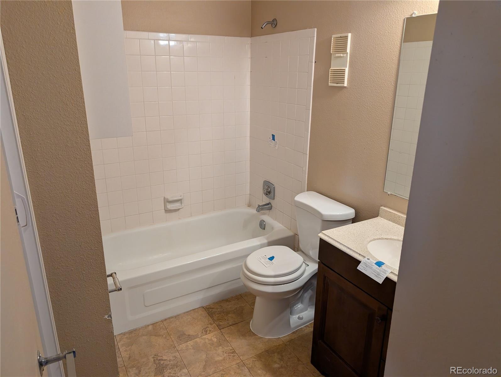 MLS Image #6 for 14423 e jewell avenue,aurora, Colorado