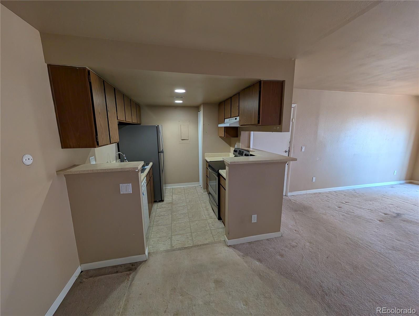 MLS Image #9 for 14423 e jewell avenue,aurora, Colorado