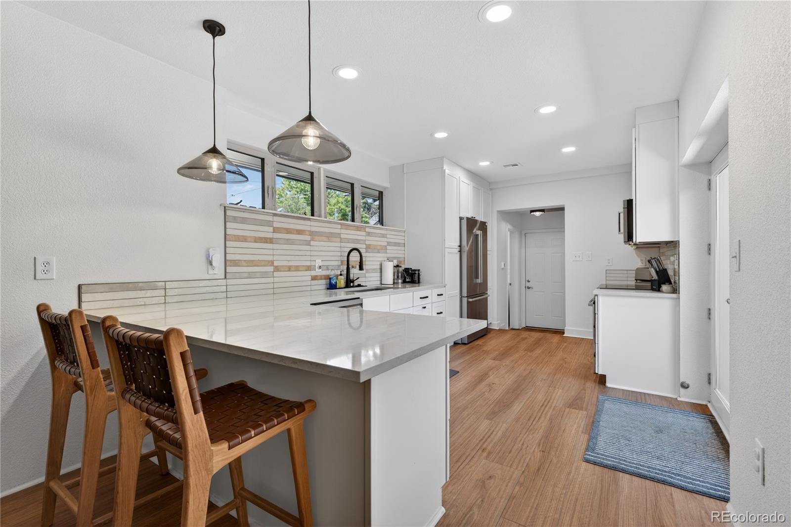 MLS Image #11 for 5730 e 19th avenue,denver, Colorado