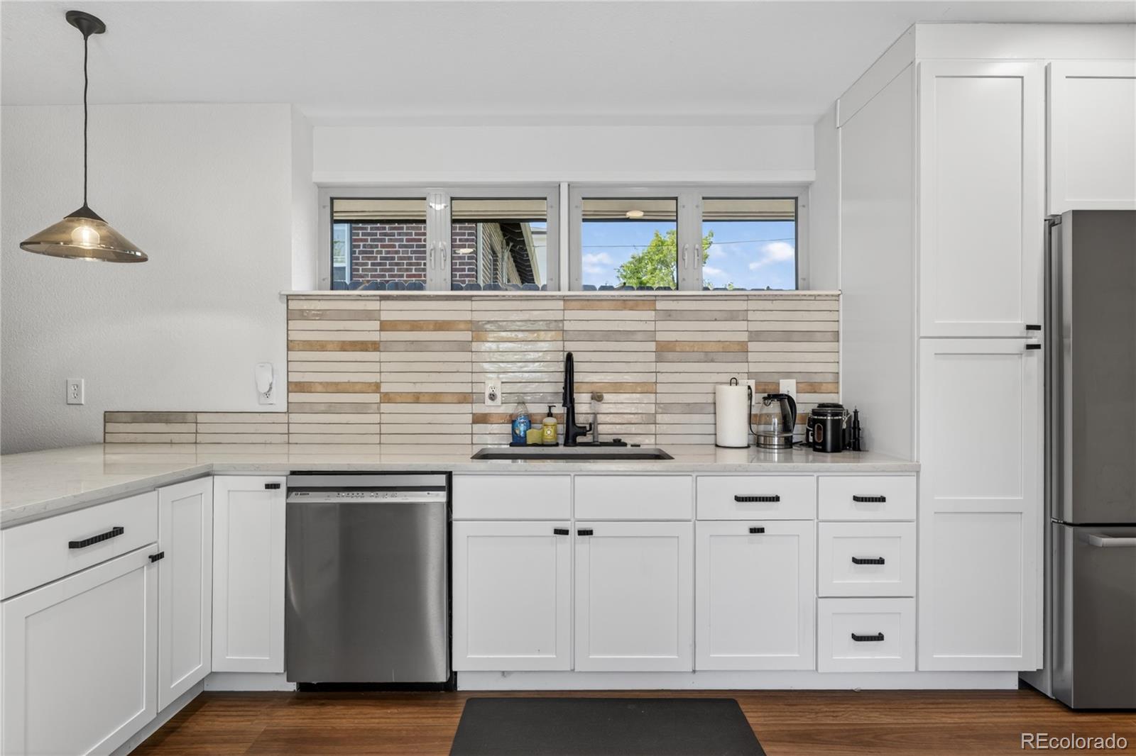 MLS Image #15 for 5730 e 19th avenue,denver, Colorado