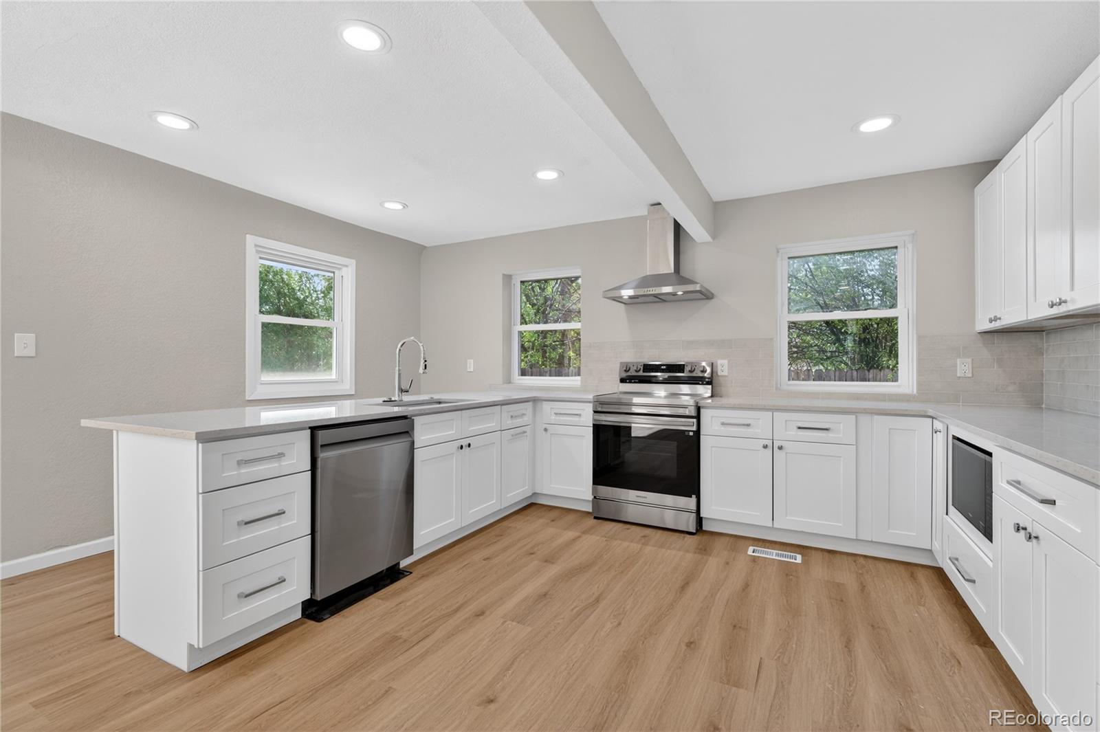 MLS Image #7 for 1567  rosemary street,denver, Colorado