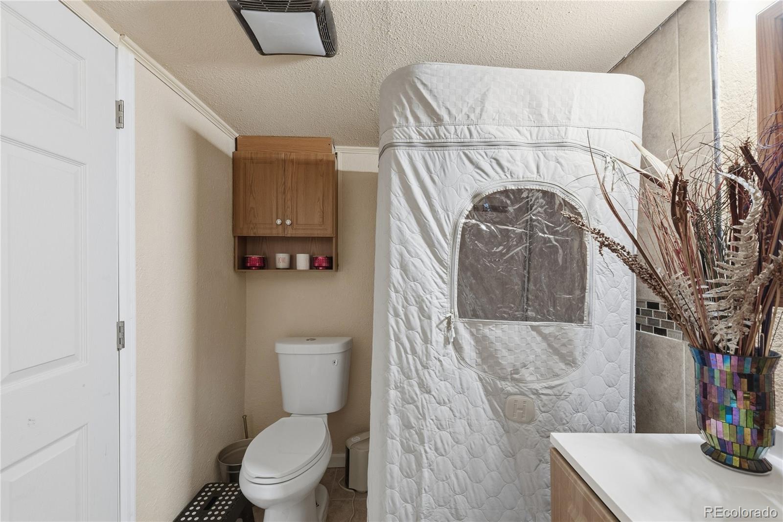 MLS Image #27 for 12106 e 2nd drive ,aurora, Colorado