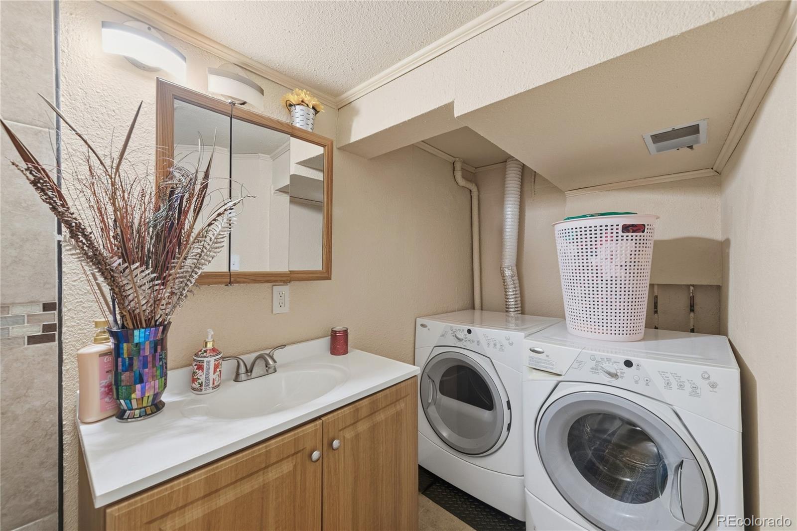 MLS Image #28 for 12106 e 2nd drive ,aurora, Colorado