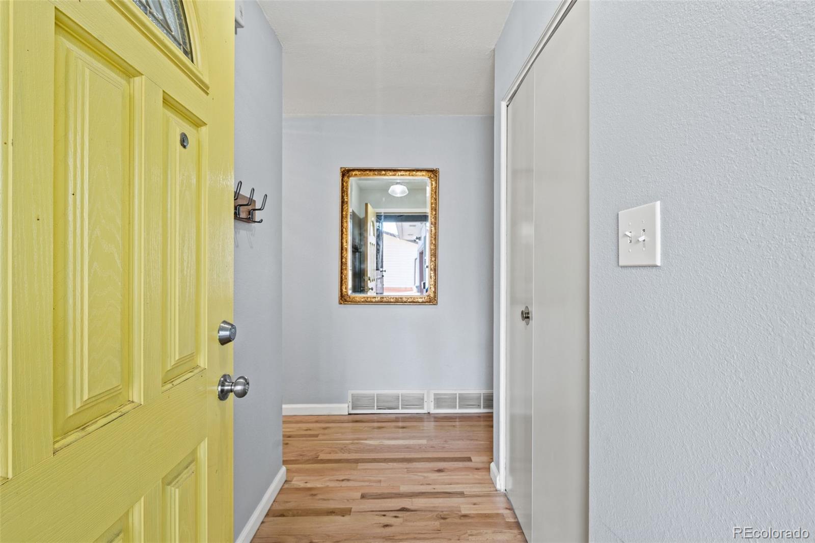 MLS Image #4 for 1323  server drive,colorado springs, Colorado