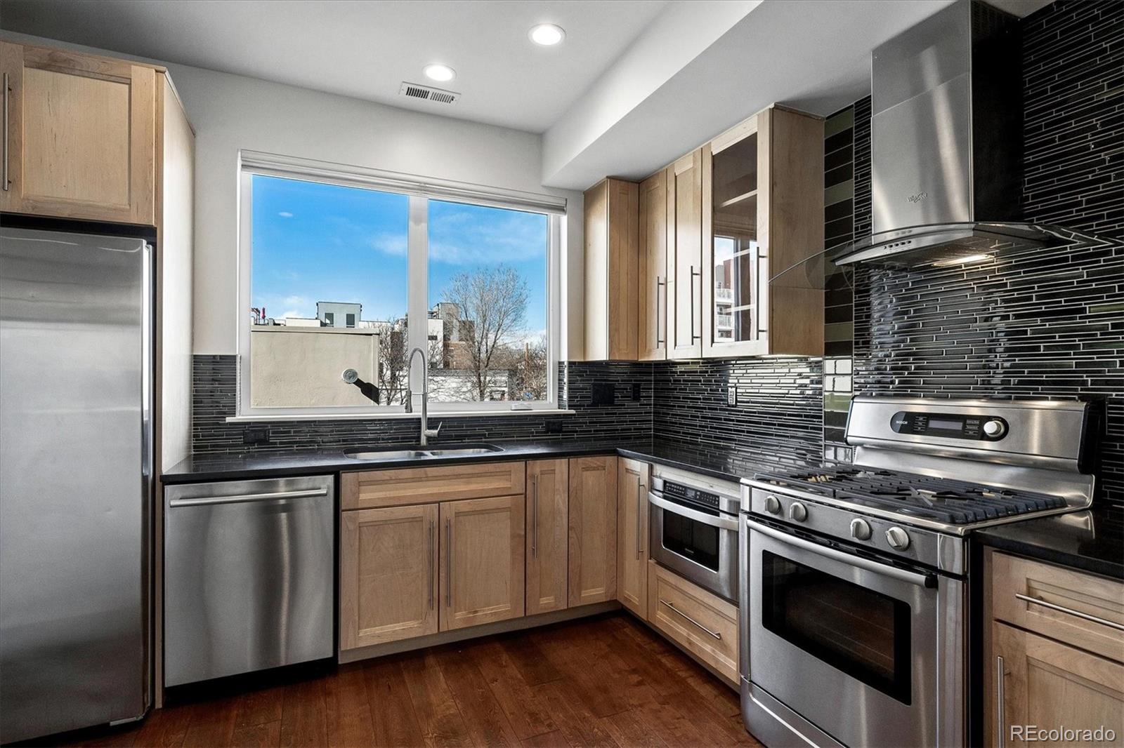 MLS Image #12 for 2840 w 26th avenue 105,denver, Colorado
