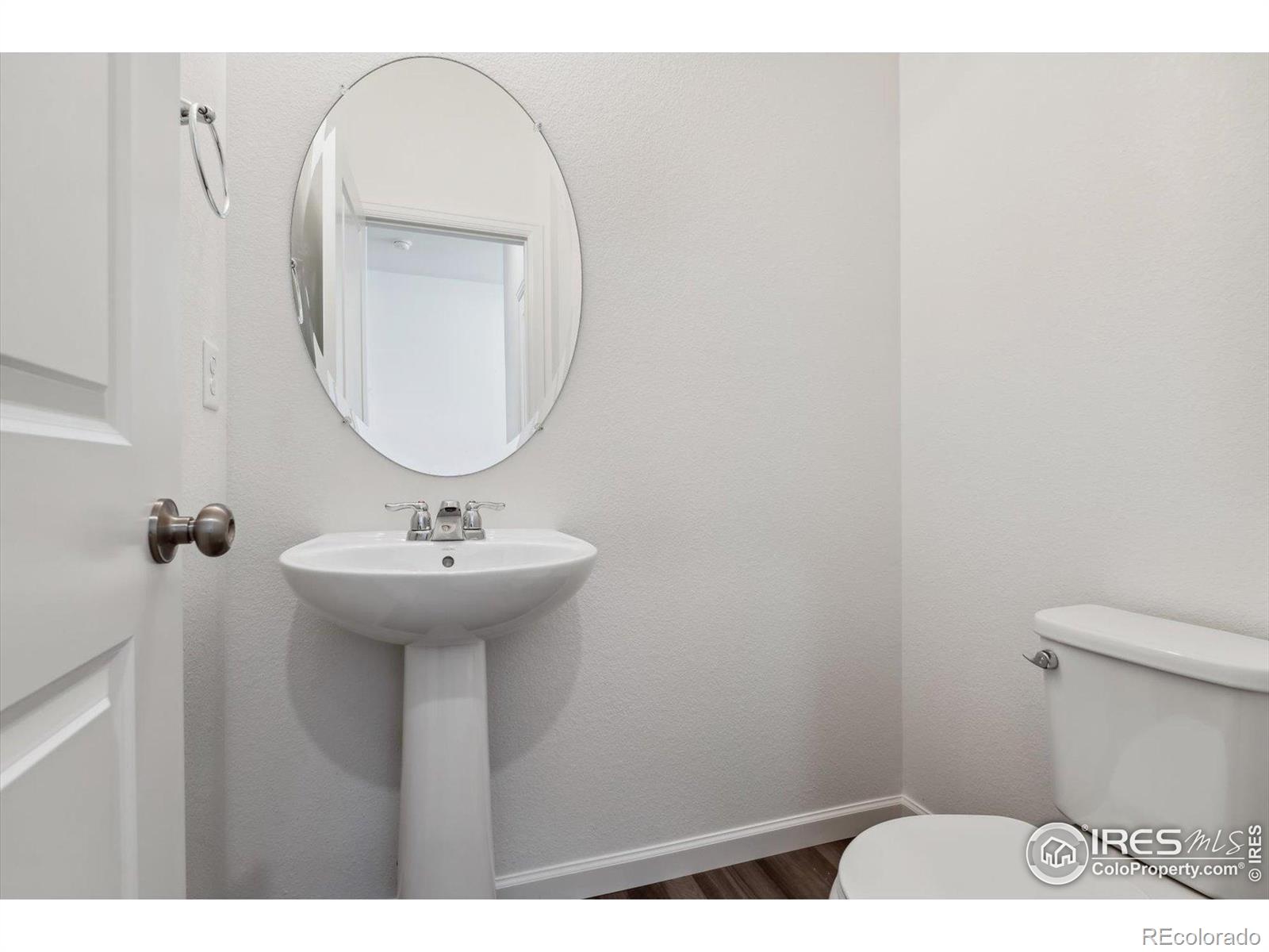 MLS Image #3 for 904  harvard street,johnstown, Colorado