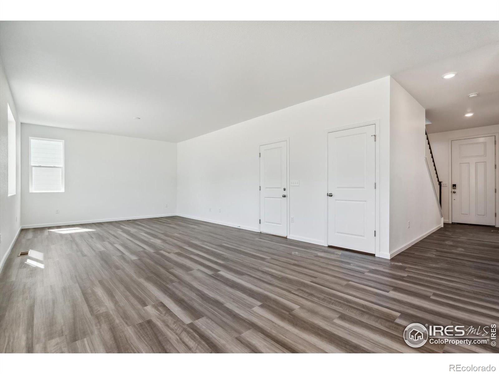 MLS Image #8 for 904  harvard street,johnstown, Colorado