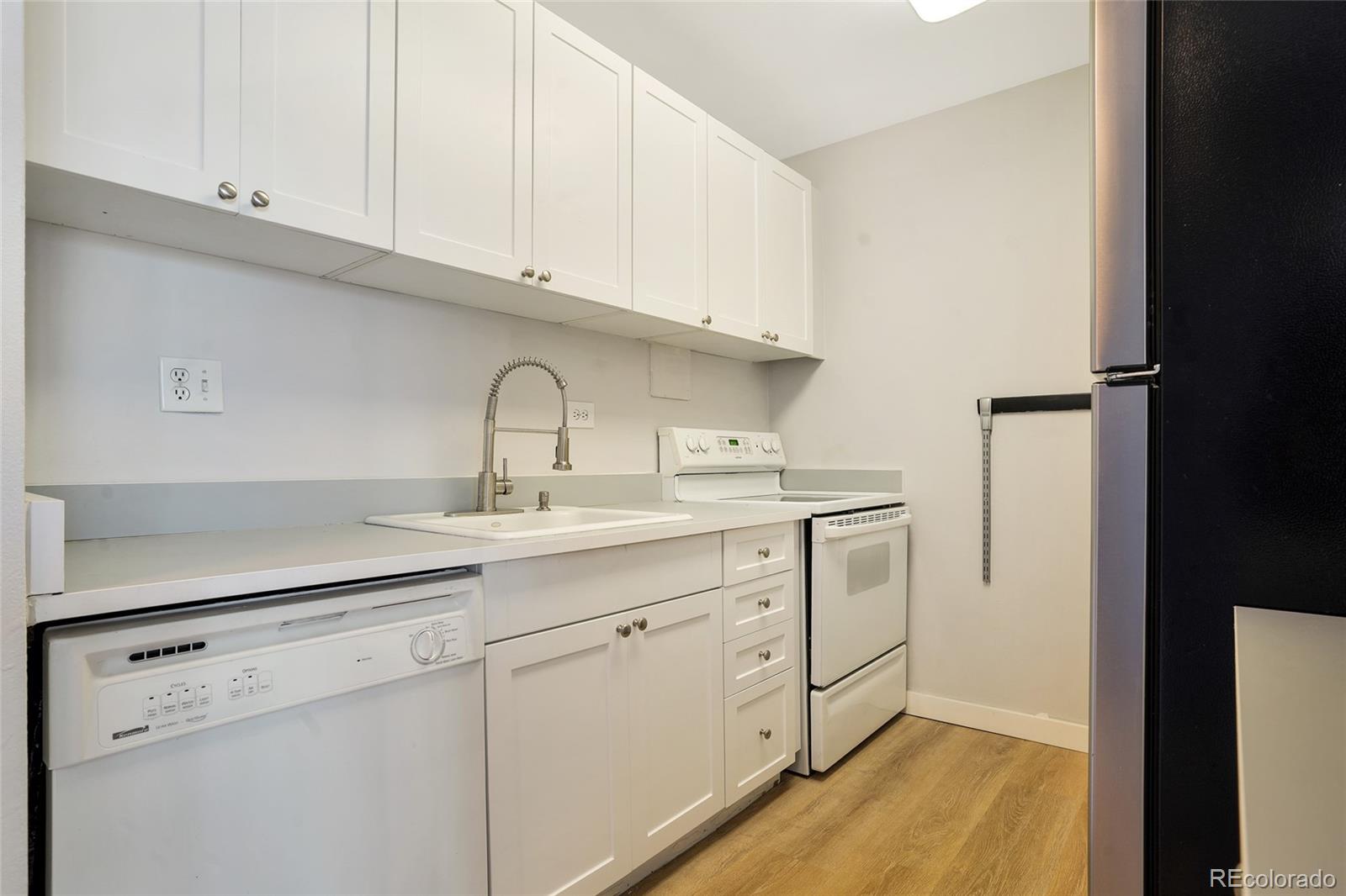 MLS Image #18 for 3100 e cherry creek south drive,denver, Colorado