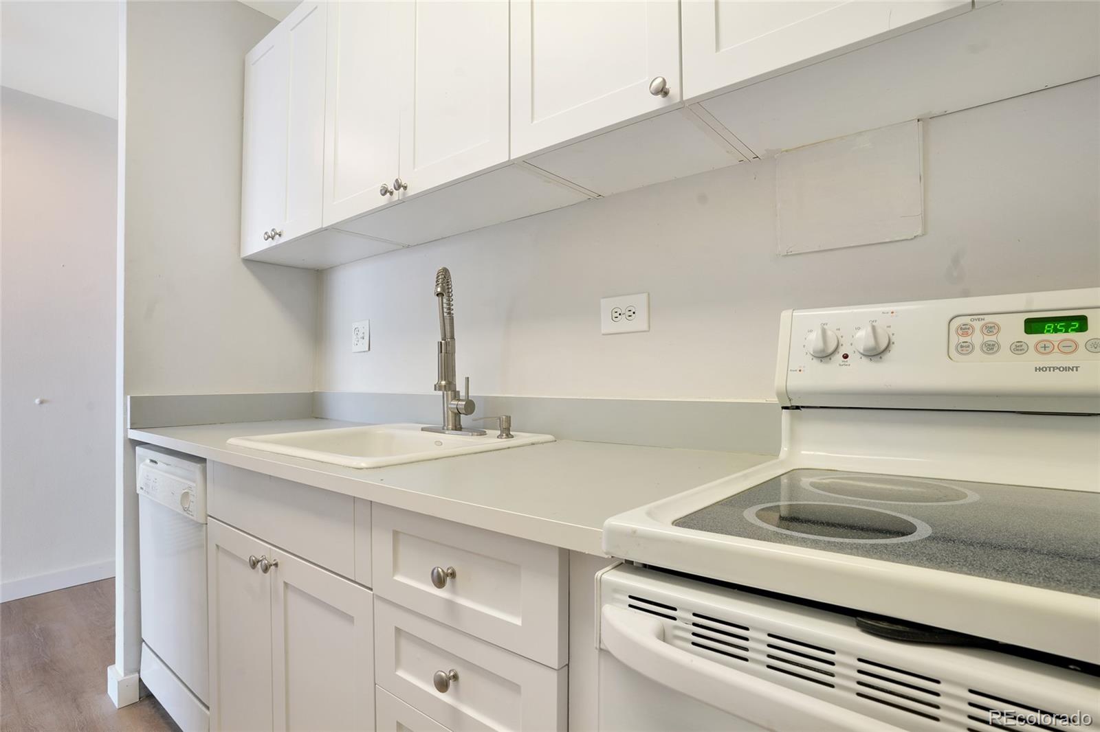 MLS Image #20 for 3100 e cherry creek south drive,denver, Colorado