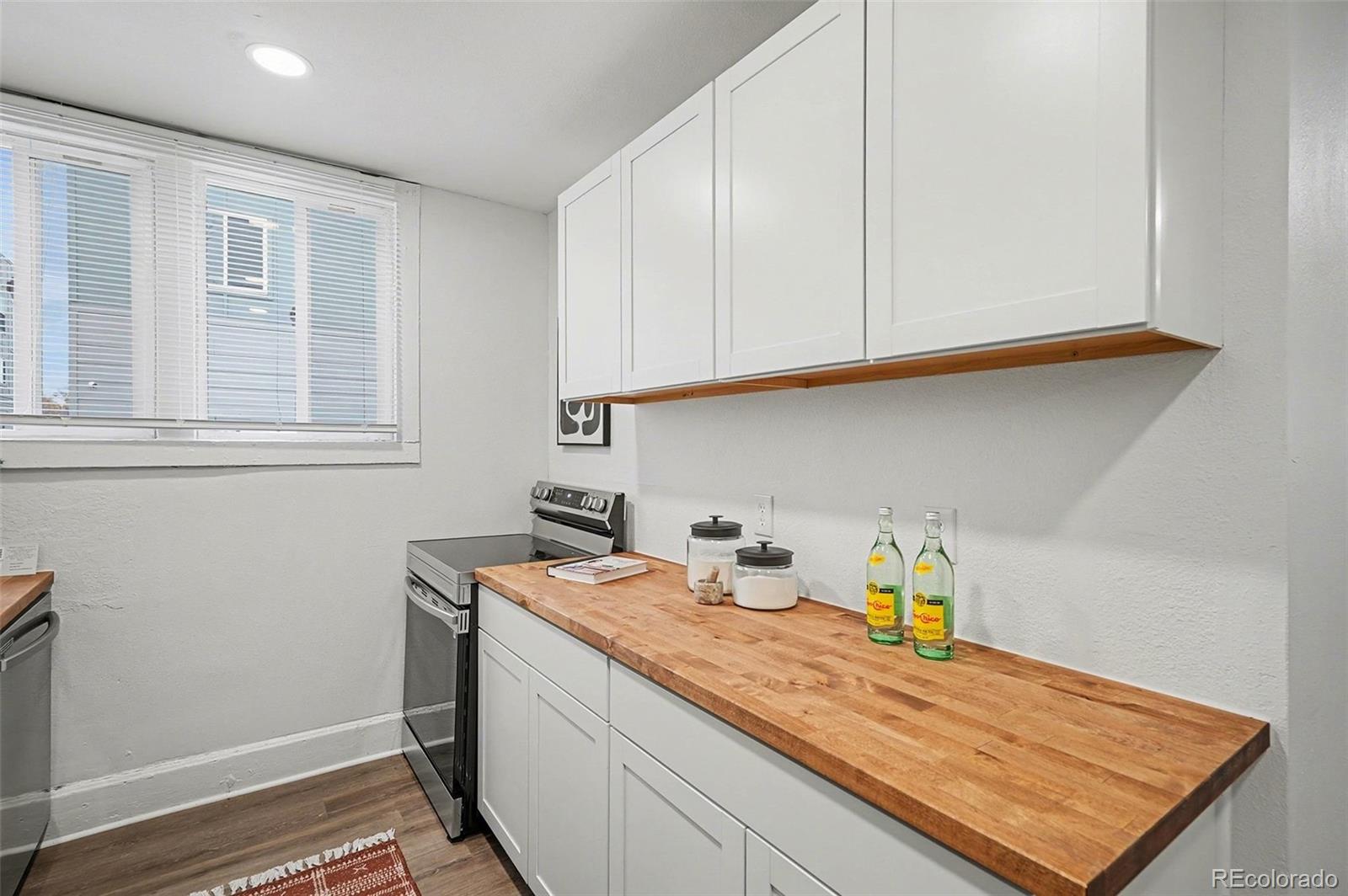 MLS Image #7 for 924 w 9th avenue,denver, Colorado