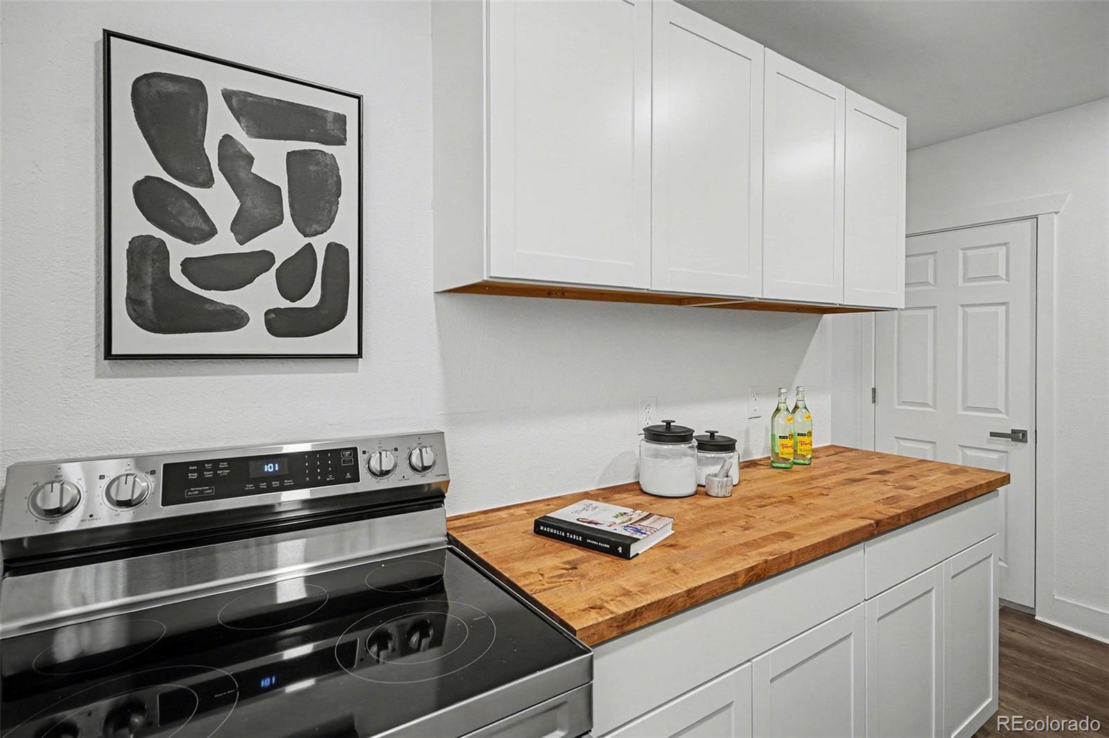 MLS Image #9 for 924 w 9th avenue,denver, Colorado